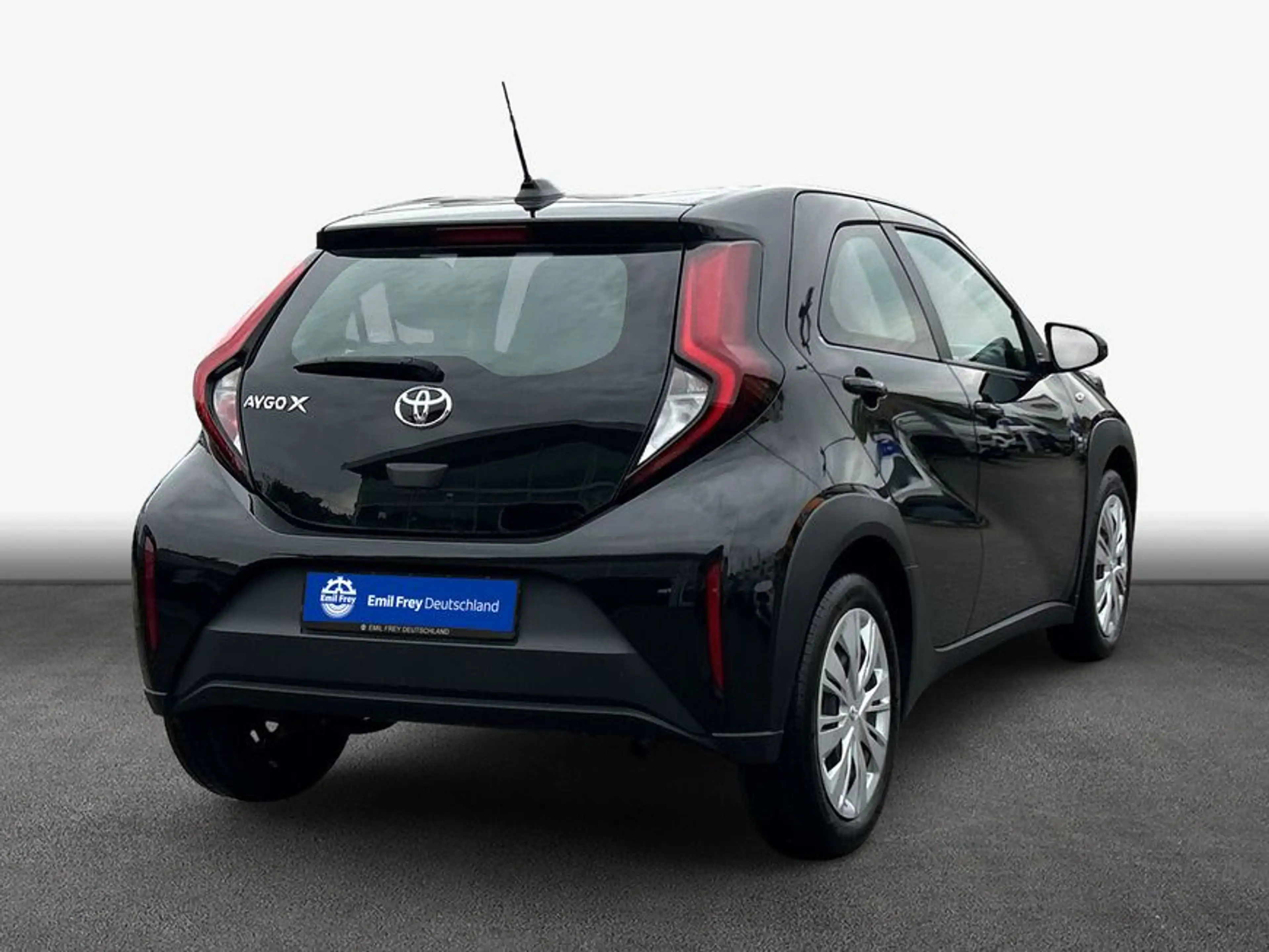Toyota Aygo X X 1.0 S-CVT Play — photo 2