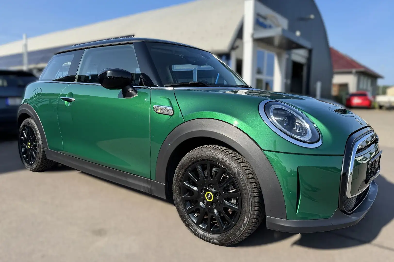 MINI Cooper SE Mini 3-trg. Cooper SE Classic Trim Grün - 1