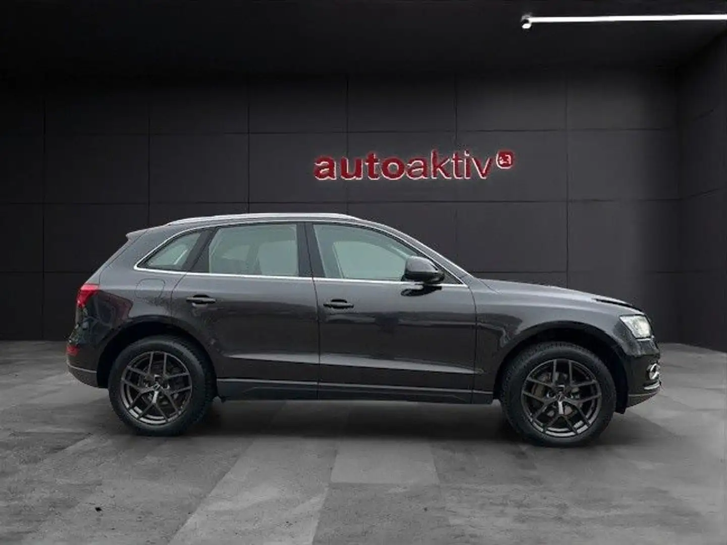 Audi Q5 2.0 TDI  quattro/AHK/Bi-Xenon/MMI/Kamera/KeyG Gris - 1