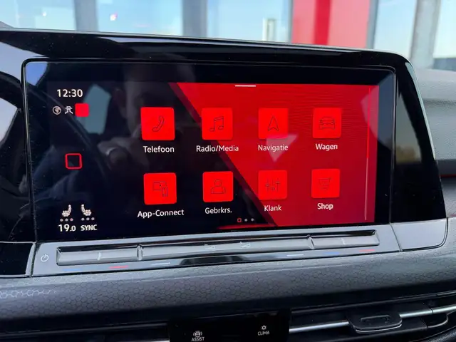 Volkswagen Golf view 23