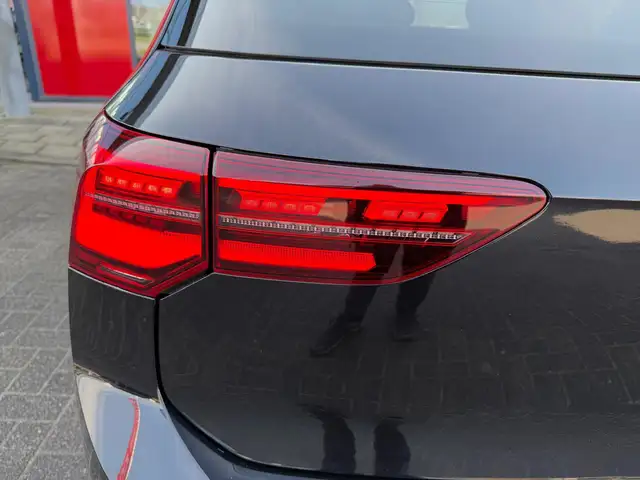 Volkswagen Golf view 7