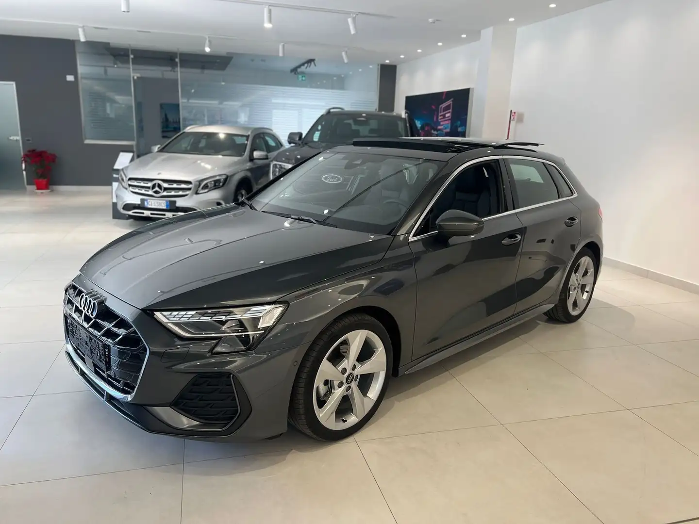 Audi A3 Sportback 35 2.0 tdi S line edition s-tronic Gris - 1
