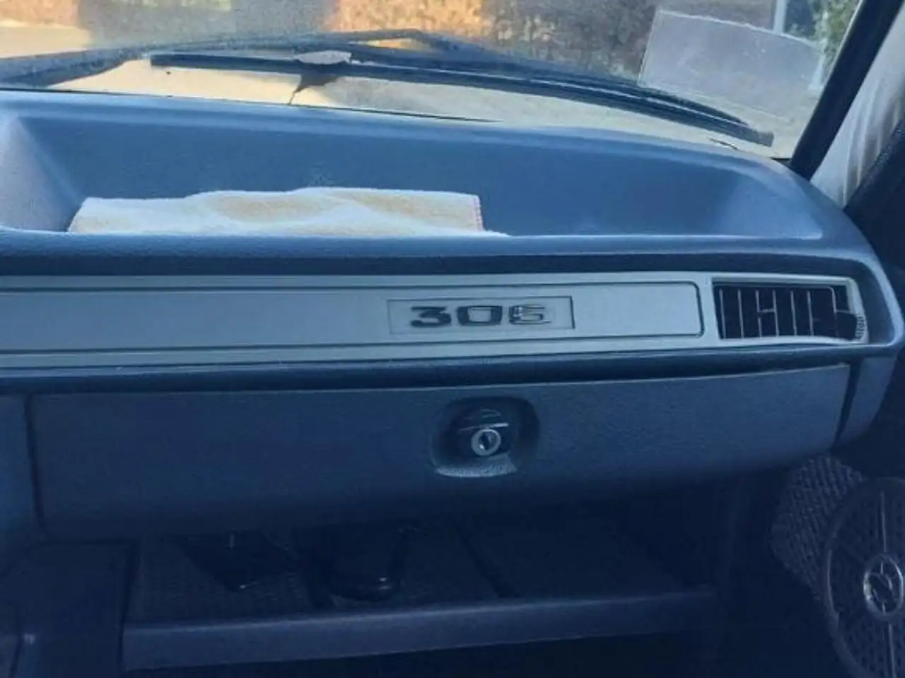 Peugeot 305 SR 1.5, foto 10