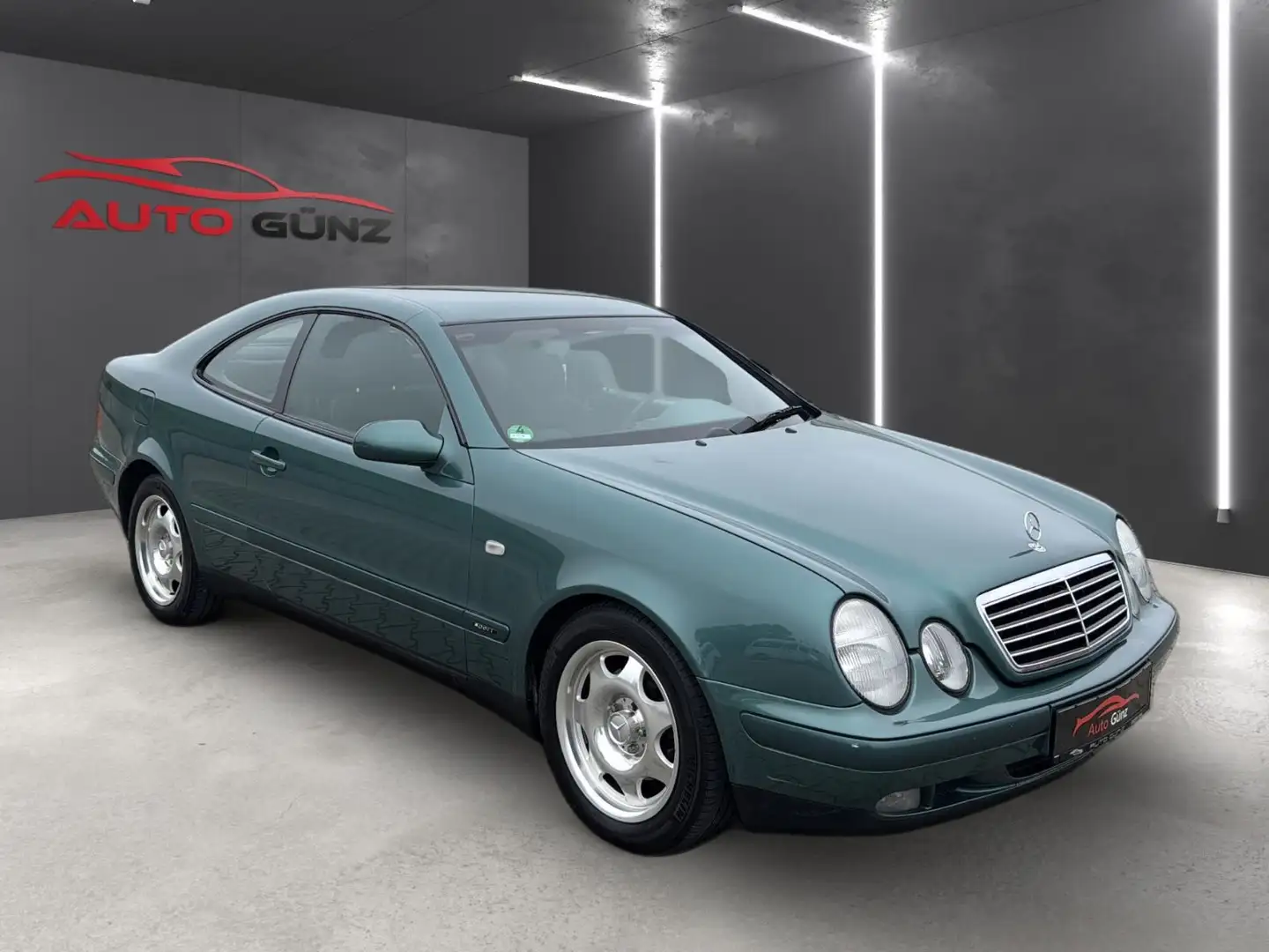 Mercedes-Benz CLK 230 KOMPRESSOR SPORT *TüvNeu* Vert - 1