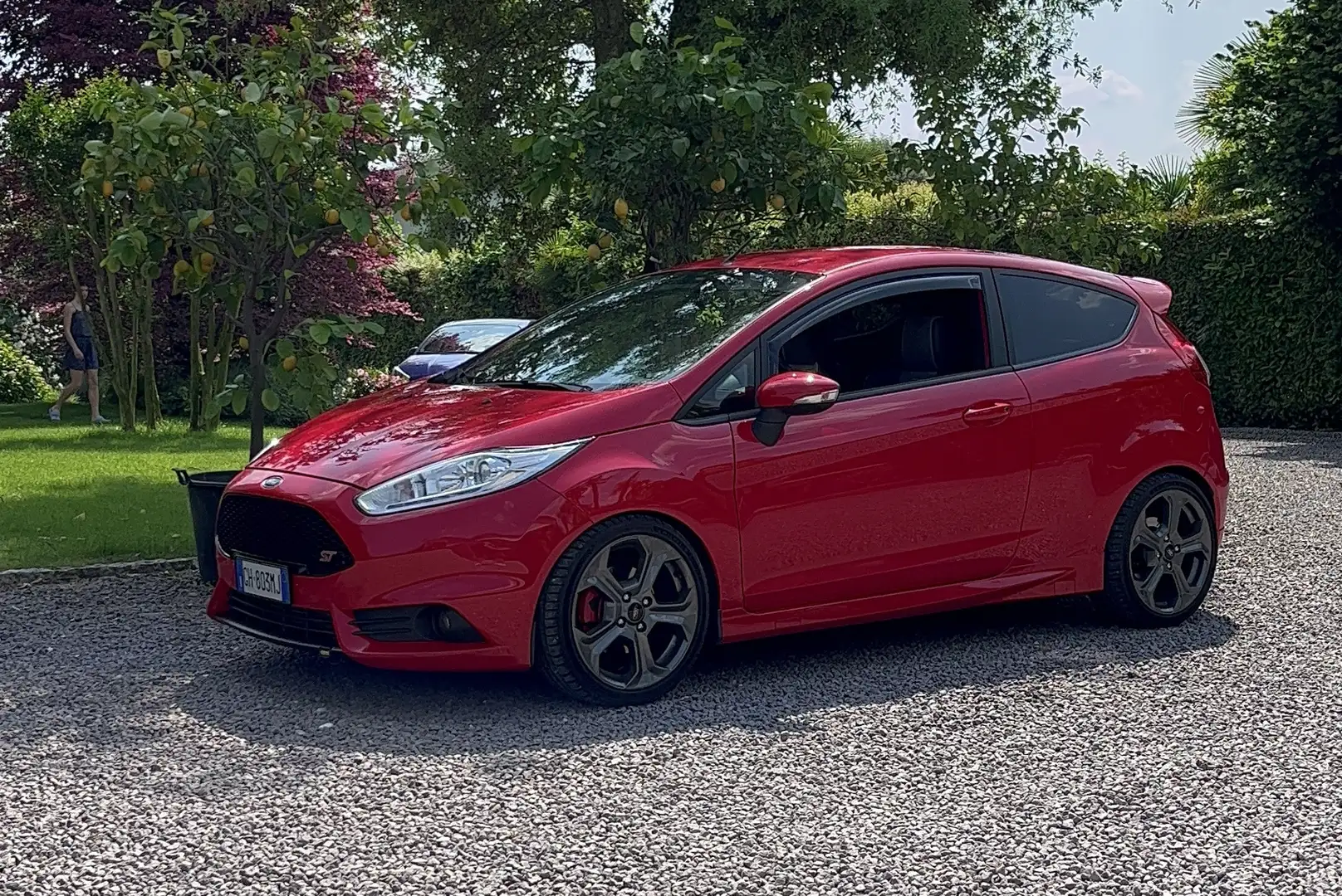 Ford Fiesta 1.6 EcoBoost mit Leder-Sport-Paket ST - 1
