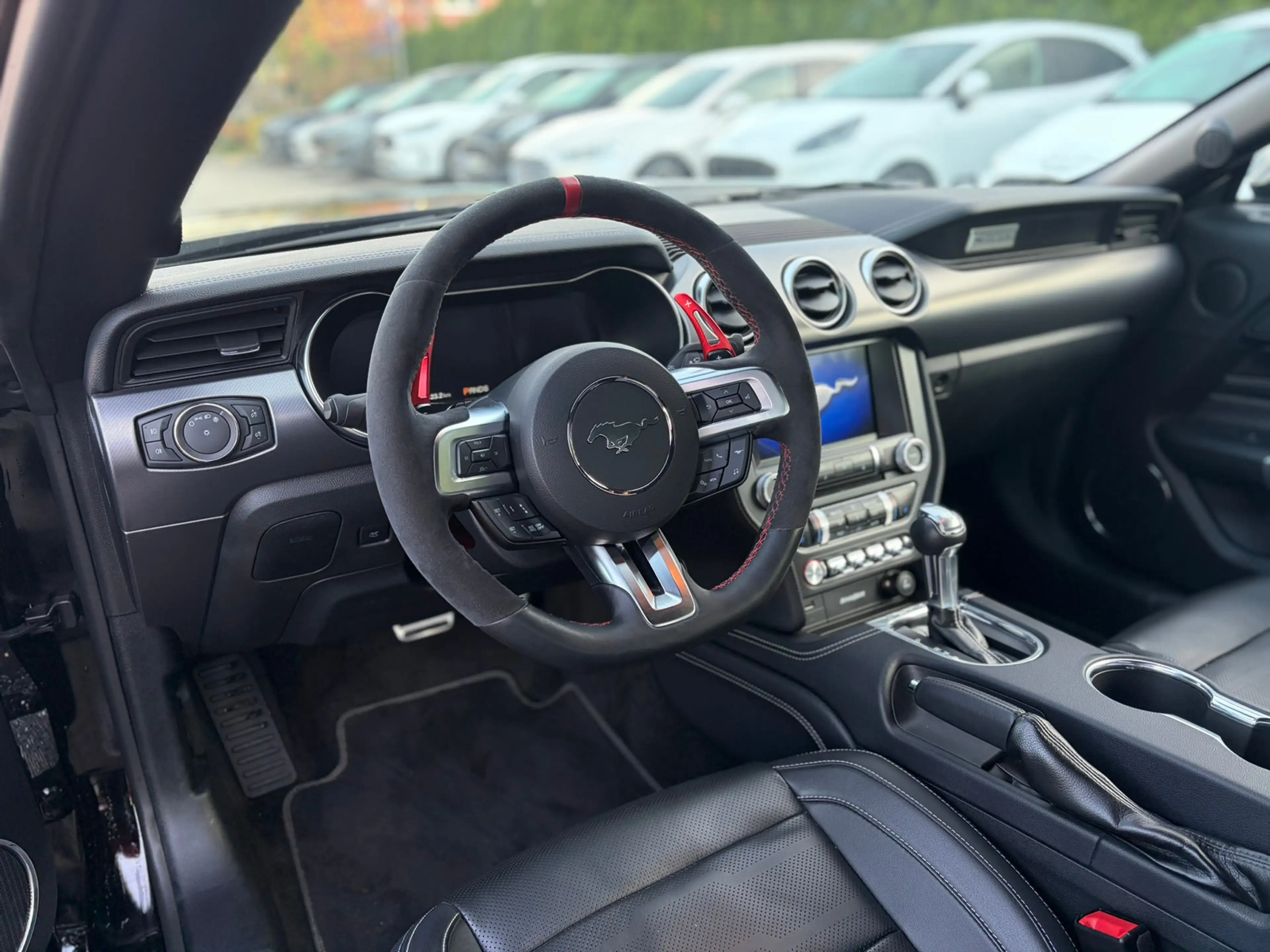 Ford Mustang Convertible 5.0 Ti-VCT V8 Aut. GT — photo 11