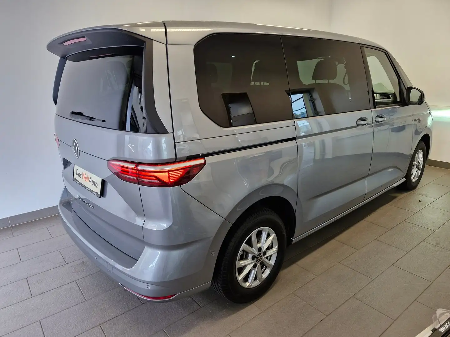 Volkswagen T7 Multivan VW T7 Multivan Life TDI Zilver - 2