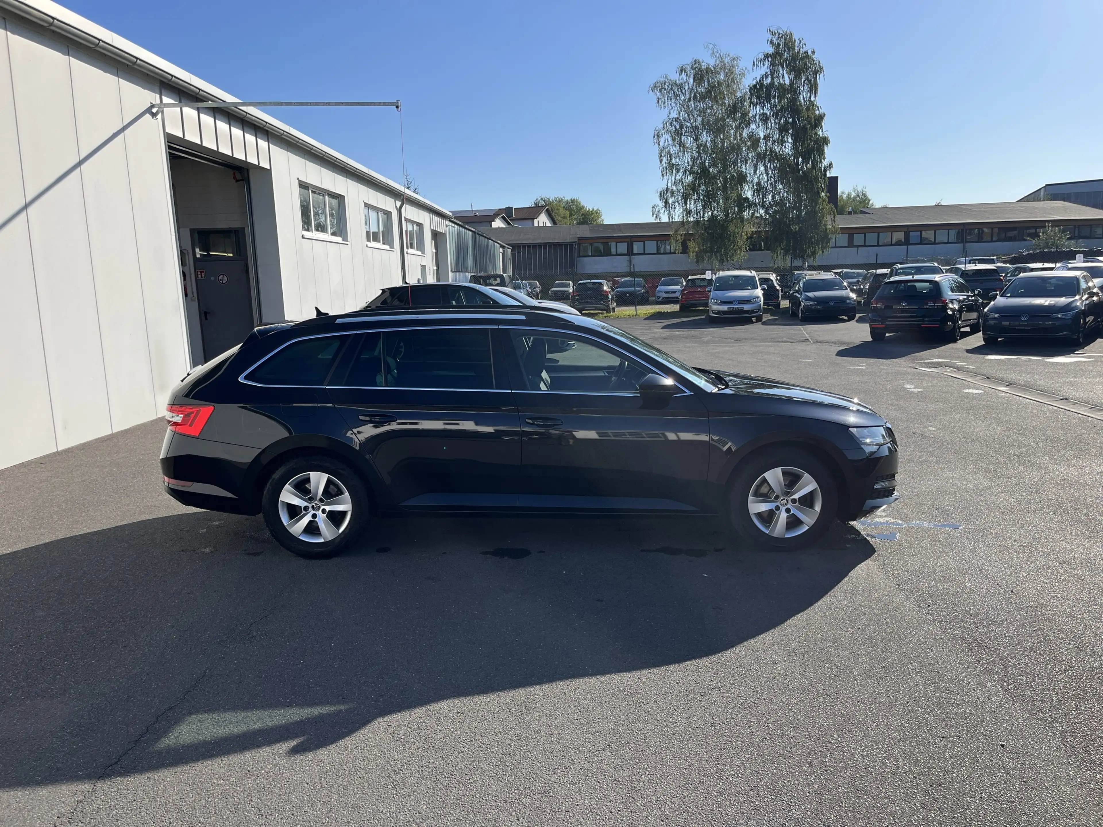 Skoda Superb Combi 2.0 TDI DSG Ambition 104€ m.20% Anz. Navi — photo 6