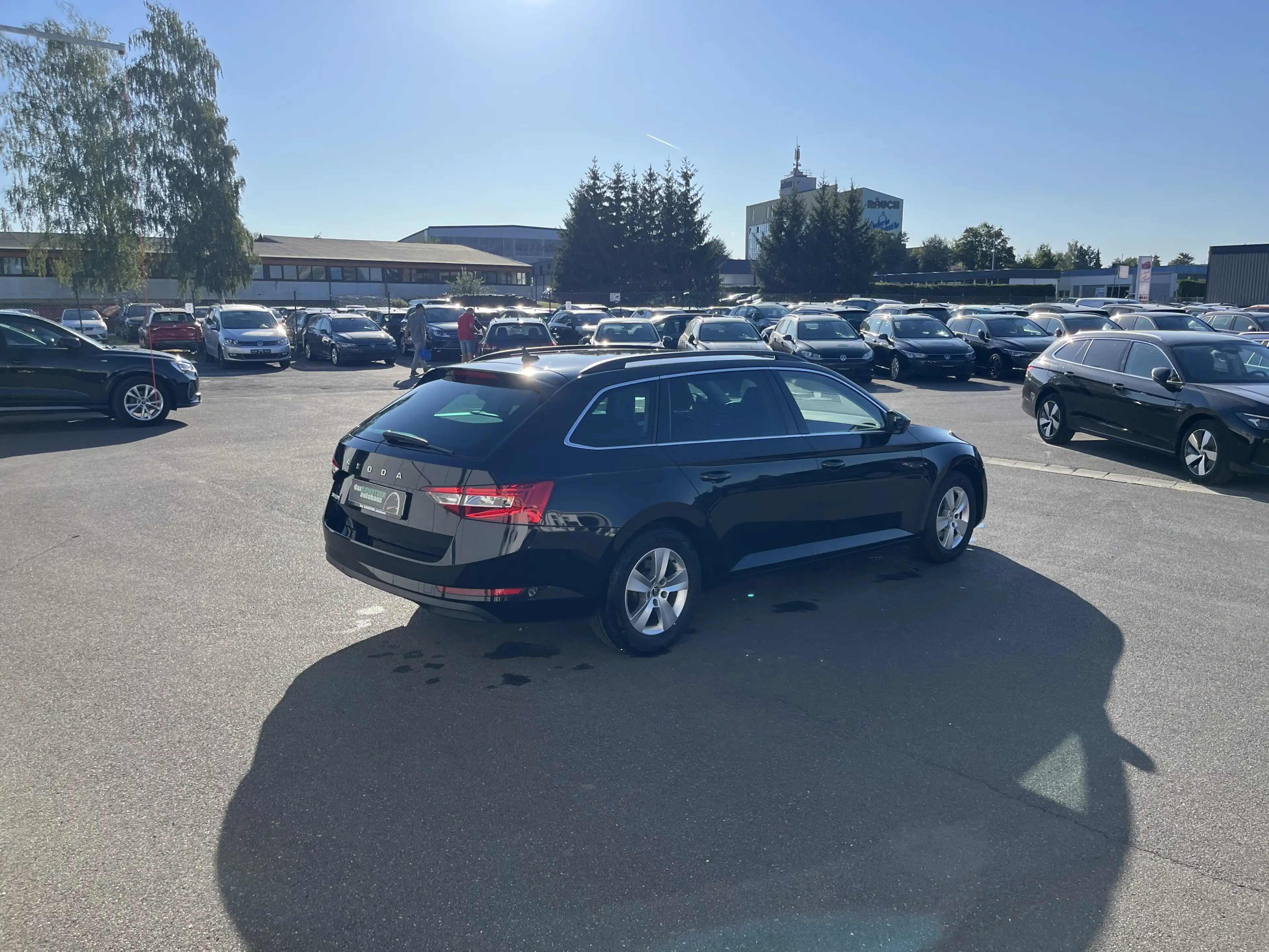 Skoda Superb Combi 2.0 TDI DSG Ambition 104€ m.20% Anz. Navi — photo 8