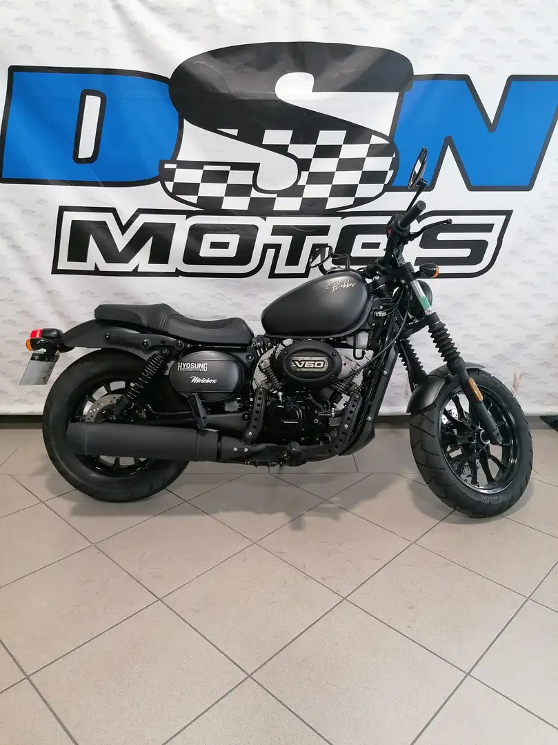 Hyosung GV 125 Schwarz - 1