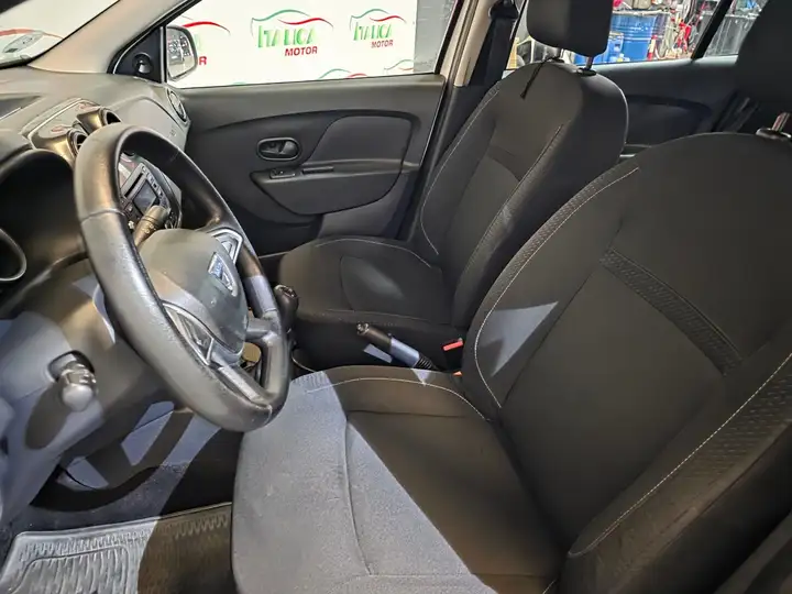 Dacia Logan 2017, foto 10