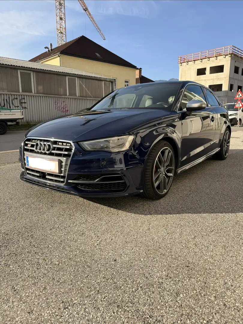 Audi S3 S tronic - 1