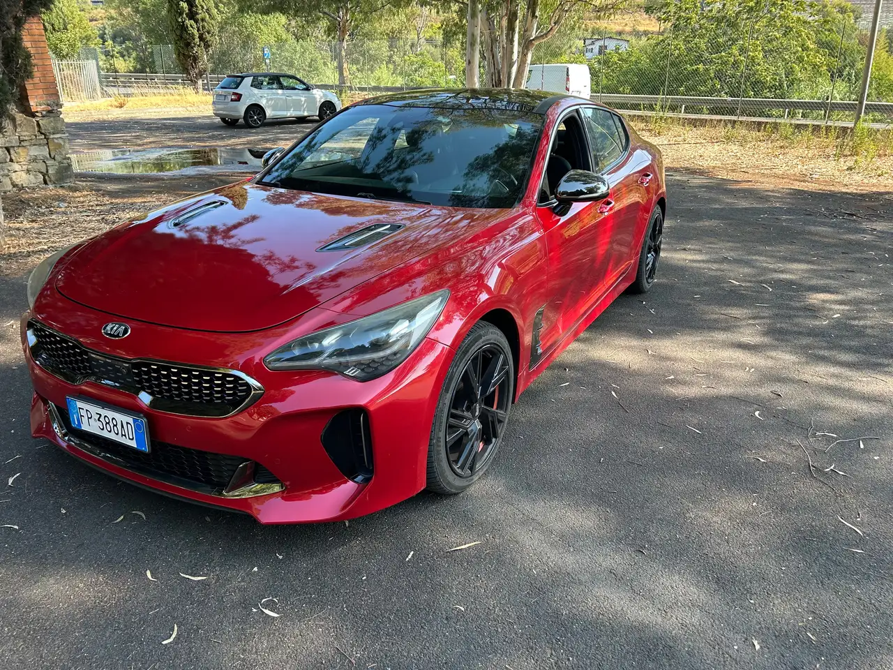 Kia Stinger 2.2 diesel 200cv 4wd — photo 1 of 6