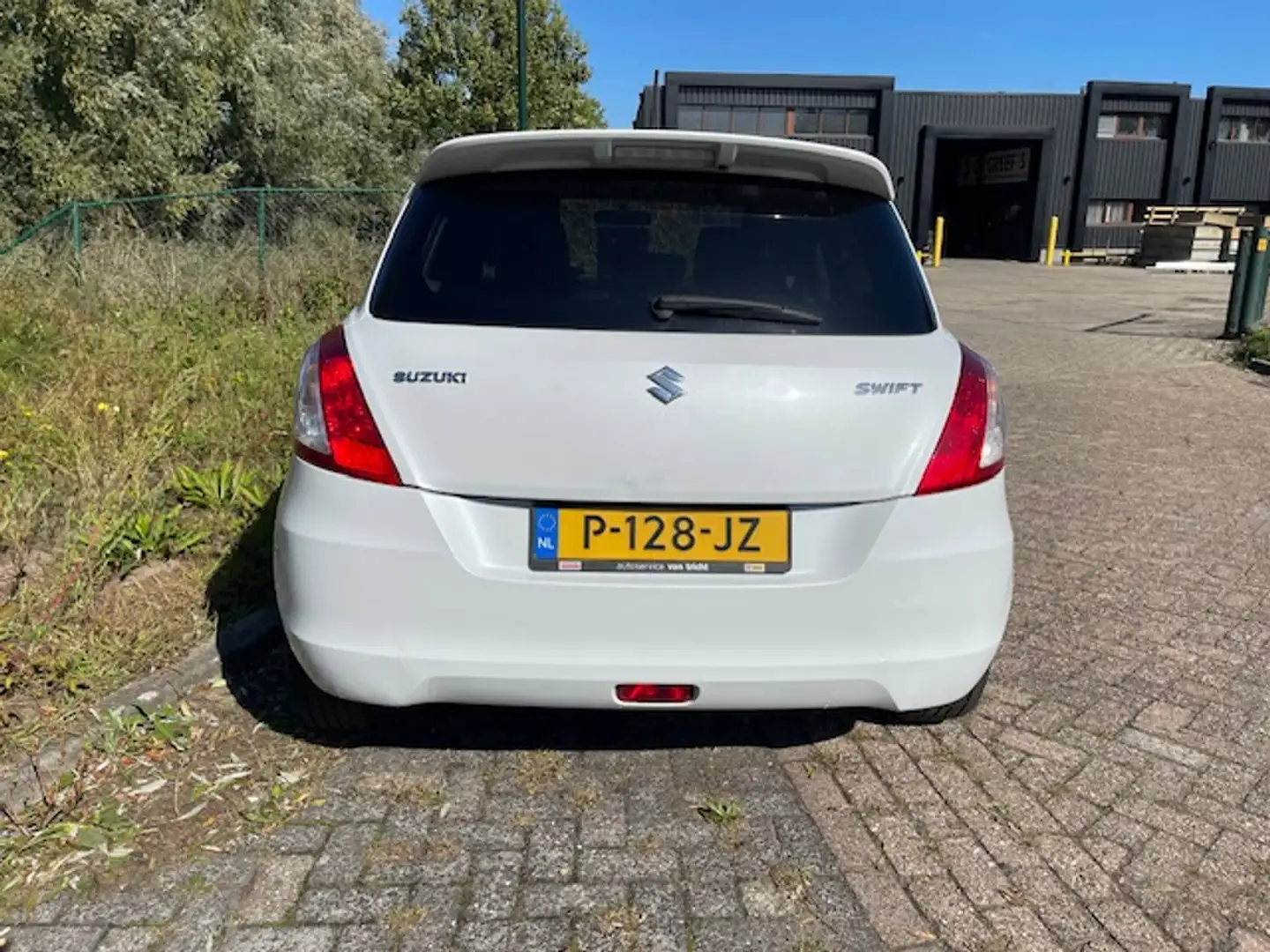 Suzuki Swift 1.2 5-D Wit - 2