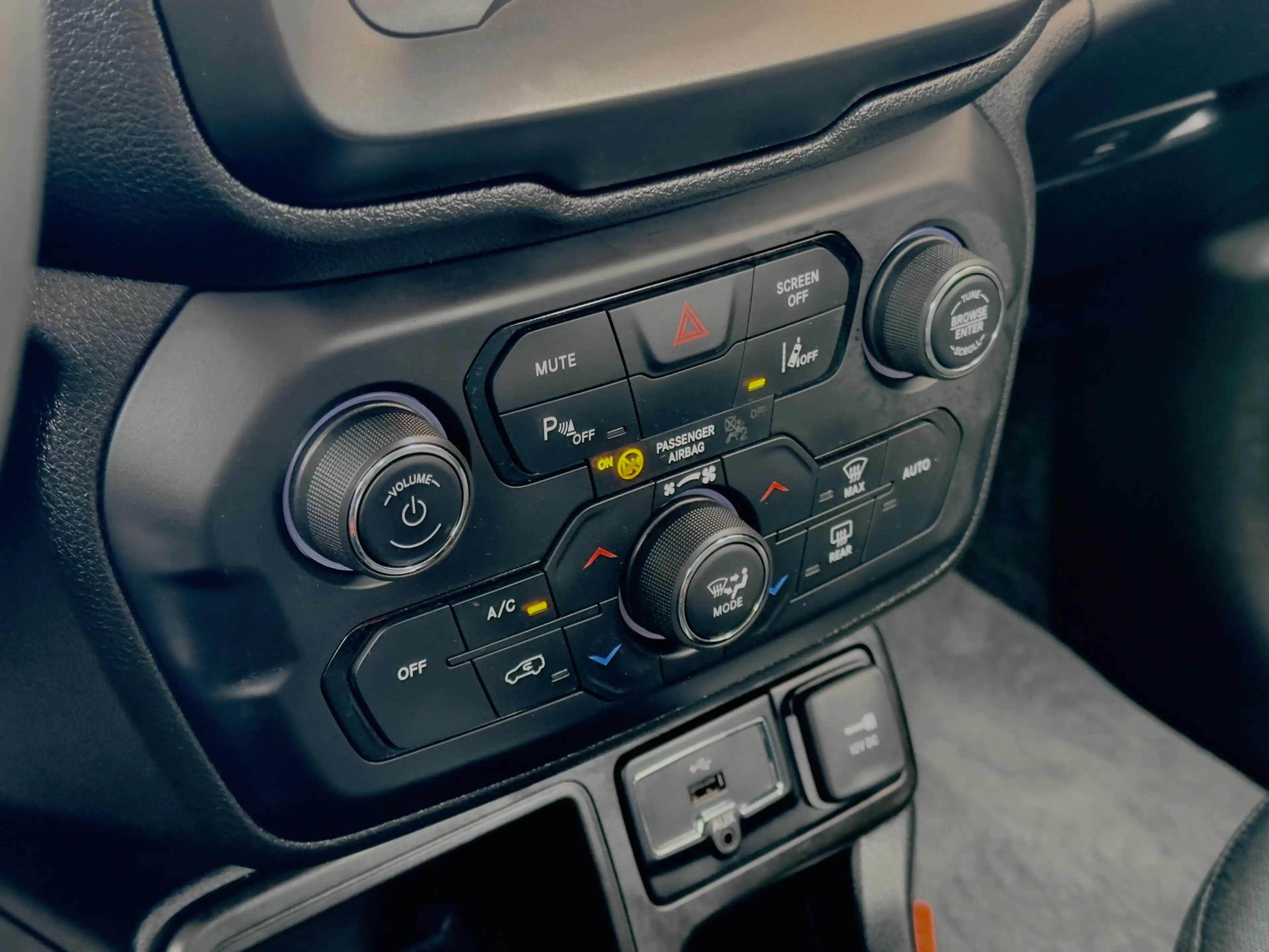 Jeep Renegade 1.0 TURBO ACTIE! BETAAL NU 50% 8450 DE REST IN 2JR — photo 8