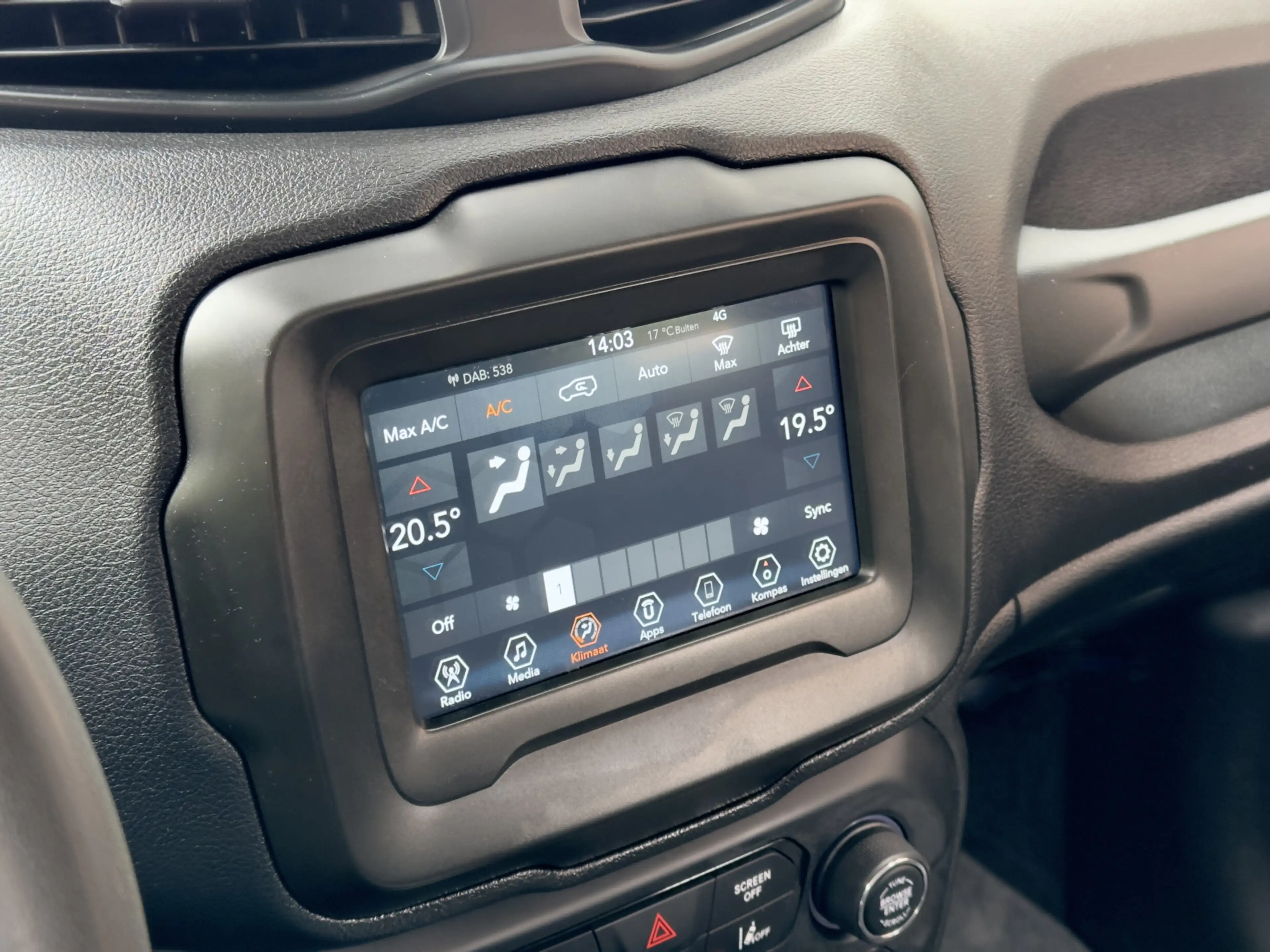 Jeep Renegade 1.0 TURBO ACTIE! BETAAL NU 50% 8450 DE REST IN 2JR — photo 11