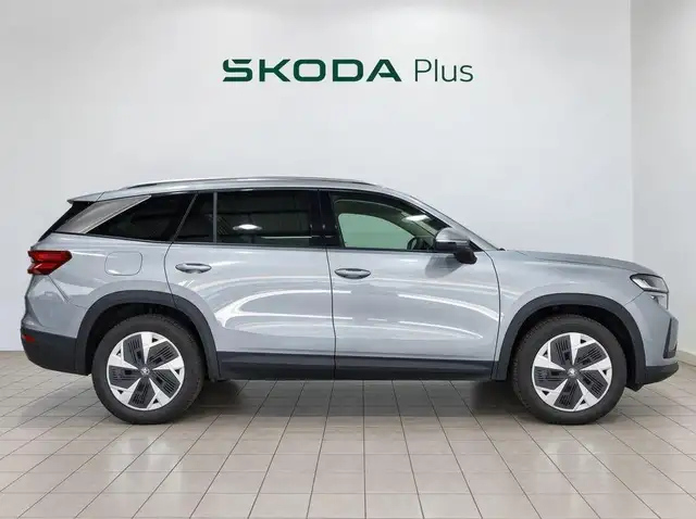 Skoda Kodiaq view 3