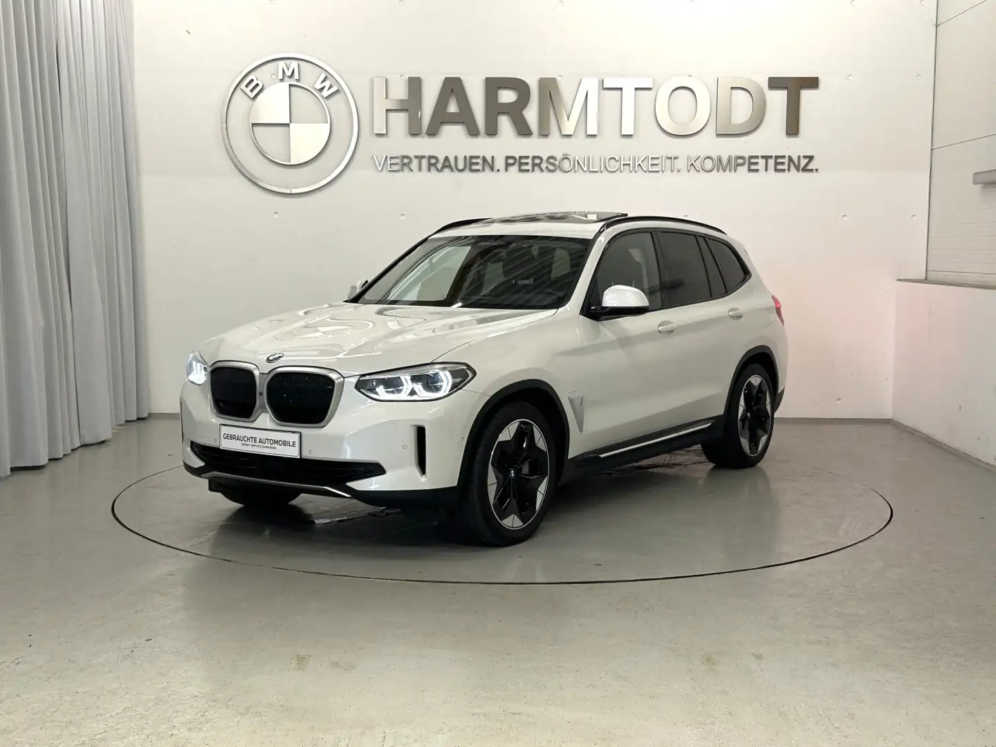 BMW iX3 *Impressive* Weiß - 2