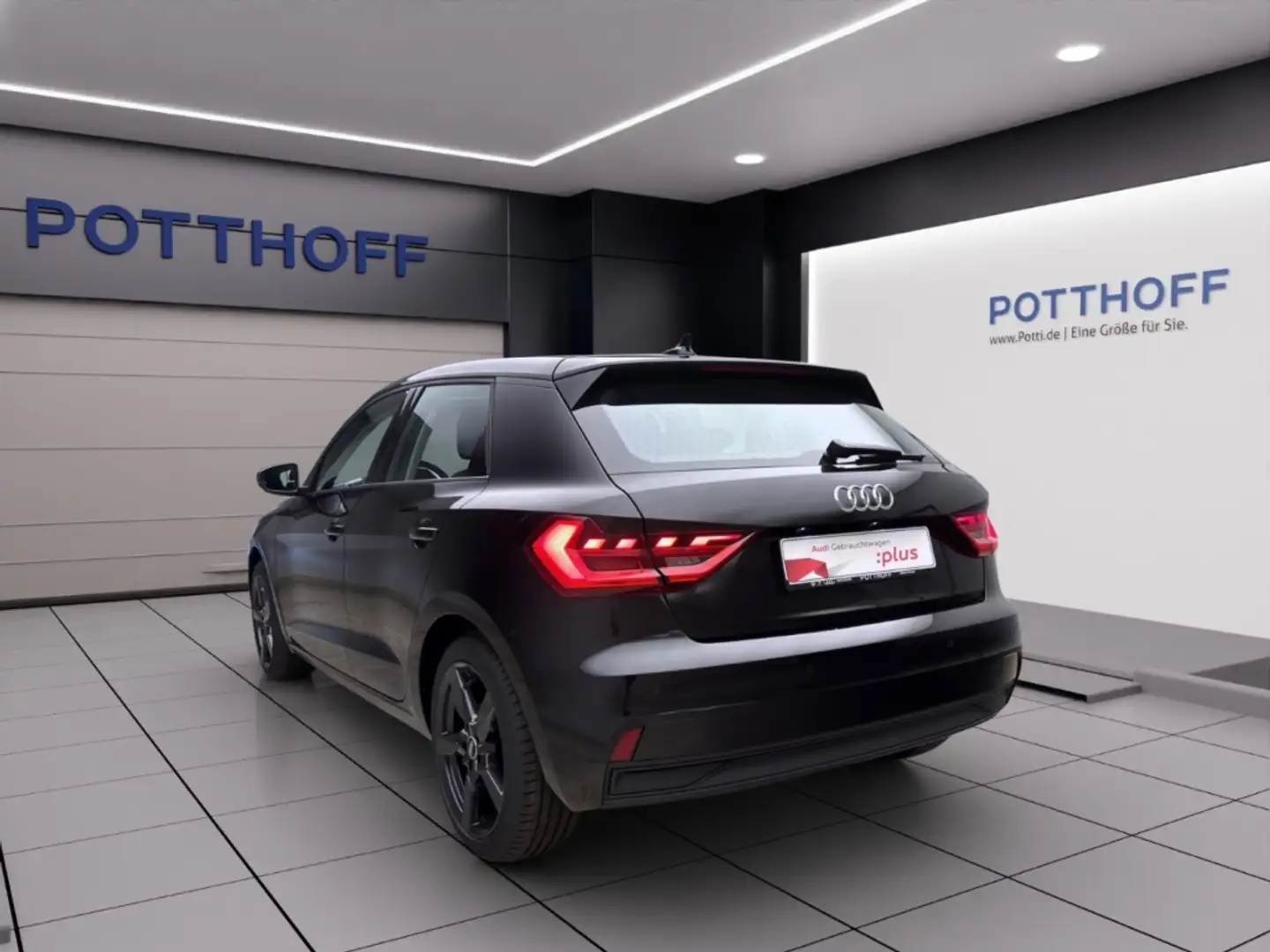 Audi A1 Sportback 25 TFSI PDC LED KLIMA LM17 Schwarz - 2