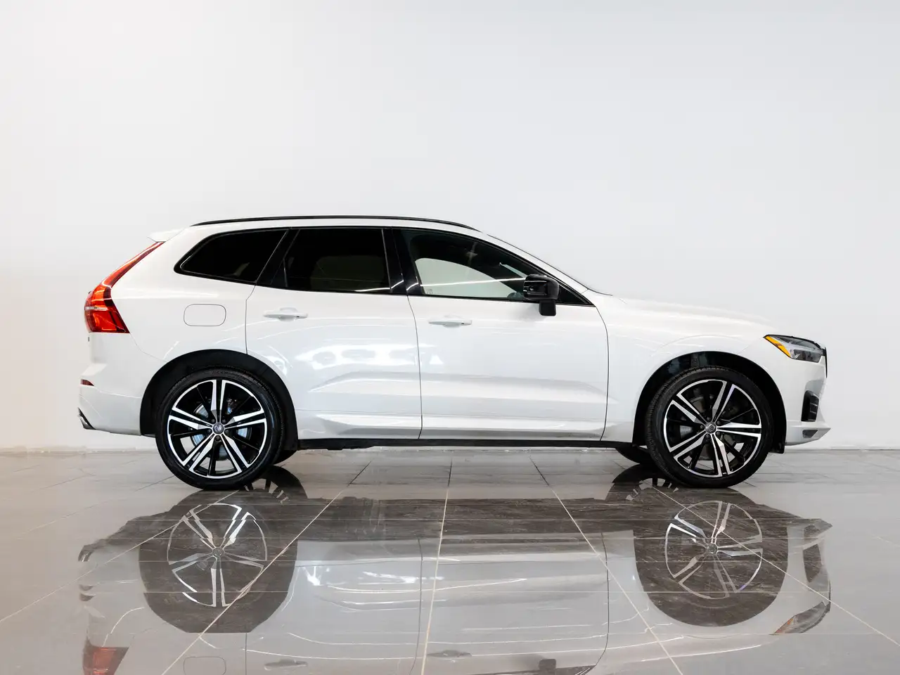 Volvo XC60 снимка Volvo XC60