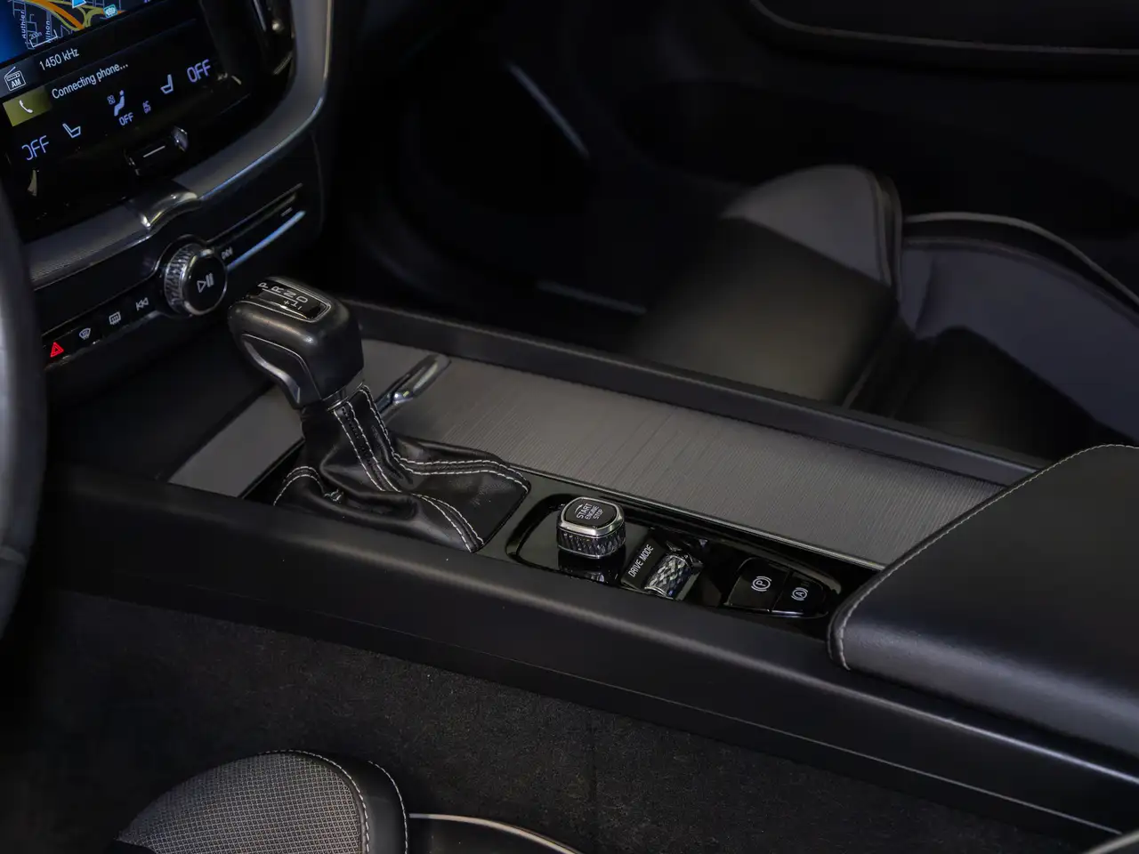 Volvo XC60 снимка Volvo XC60