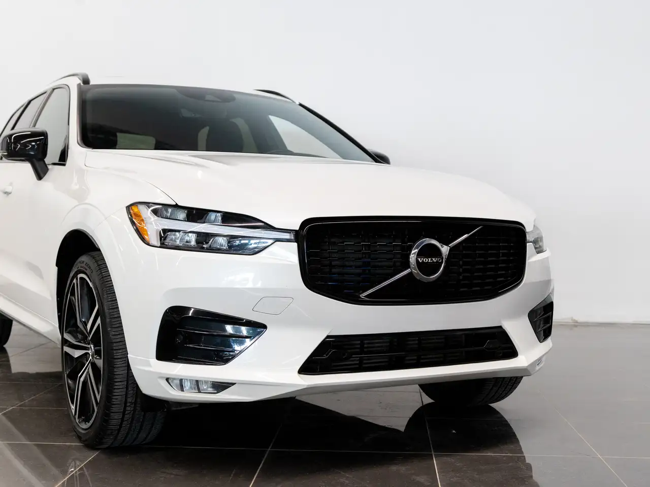 Volvo XC60 снимка Volvo XC60