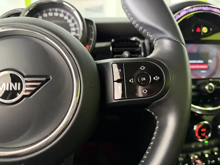 MINI Cooper 2023, foto 22
