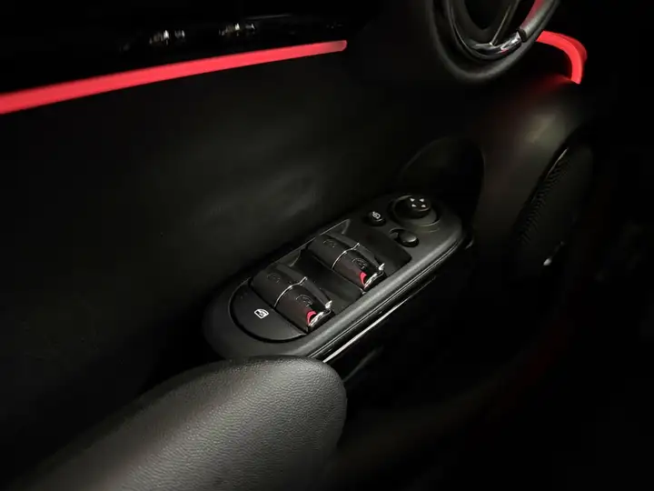 MINI Cooper 2023, foto 27