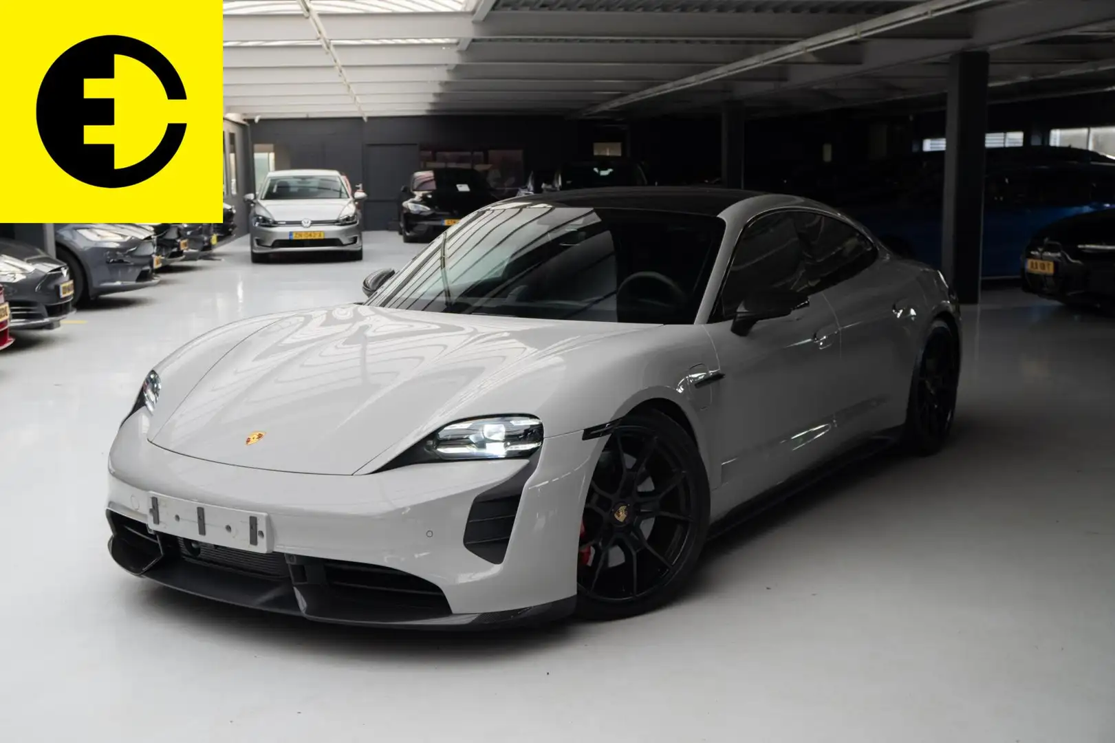 Porsche Taycan GTS 93 kWh | SportChrono | Panorama | Stoelverwarm Grau - 1