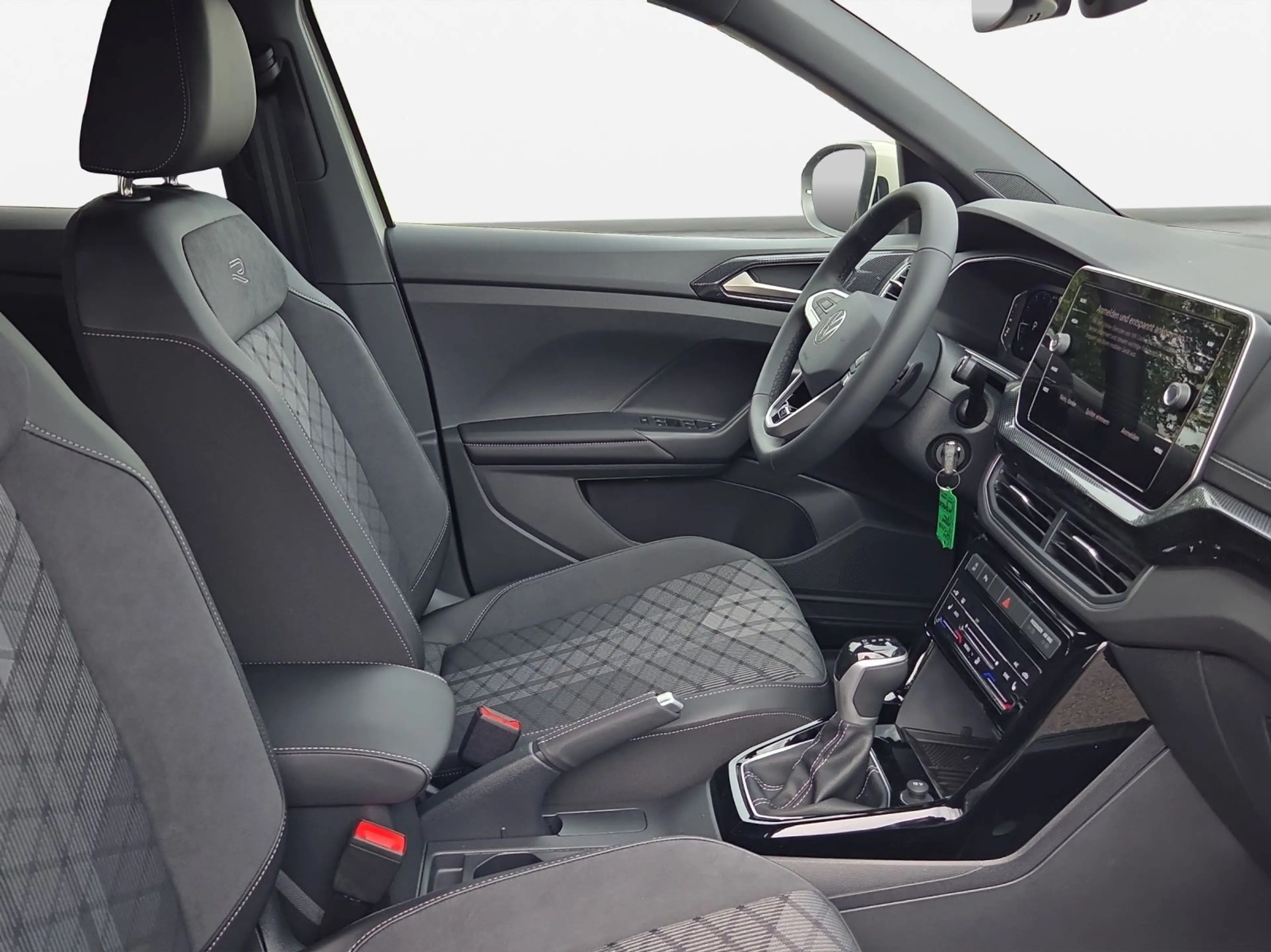 Volkswagen T-Cross 1.0 TSI DSG R-Line NAV*RFK*APP*LED*17Z* — photo 4
