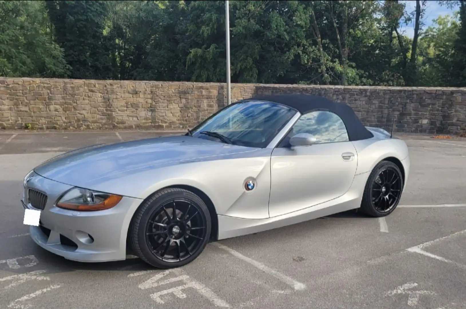 BMW Z4 3.0i Grau - 1