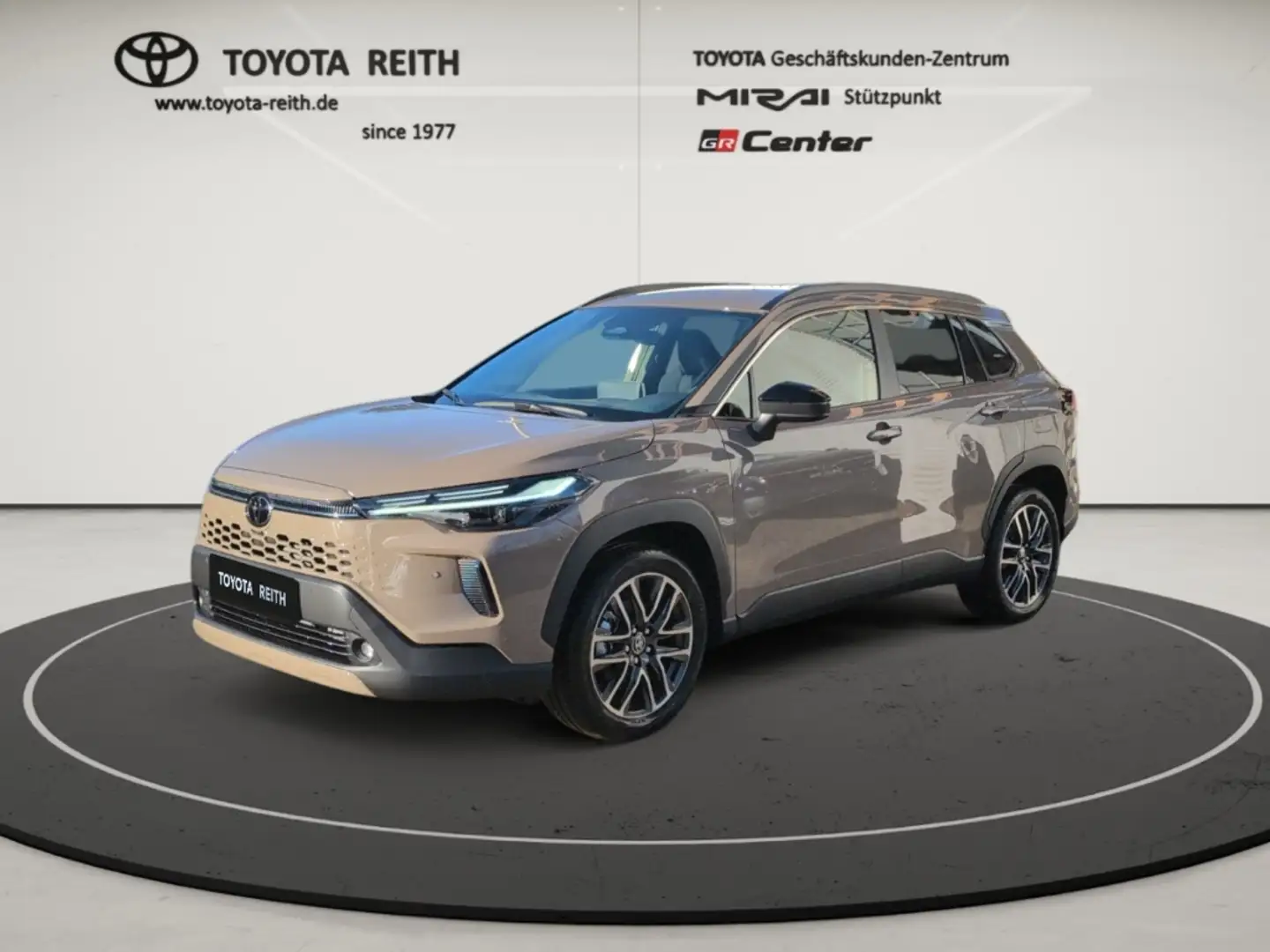 Toyota Corolla Cross Hybrid 2.0 Teamplayer 4x2 Navi LED ACC Apple CarPl Brązowy - 1