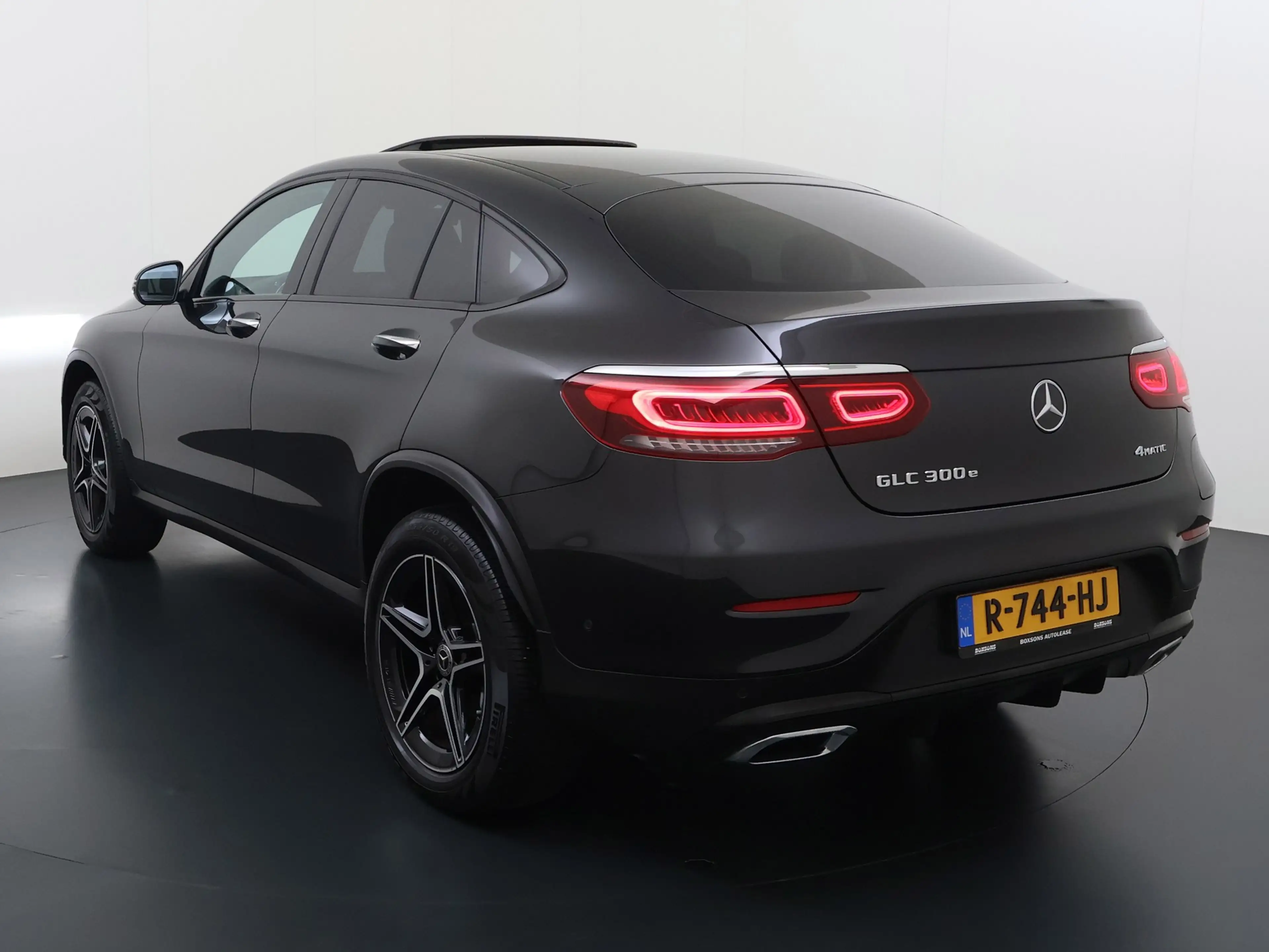 Mercedes-Benz GLC 300 Coupé 300e 4MATIC Business Solution AMG — photo 4