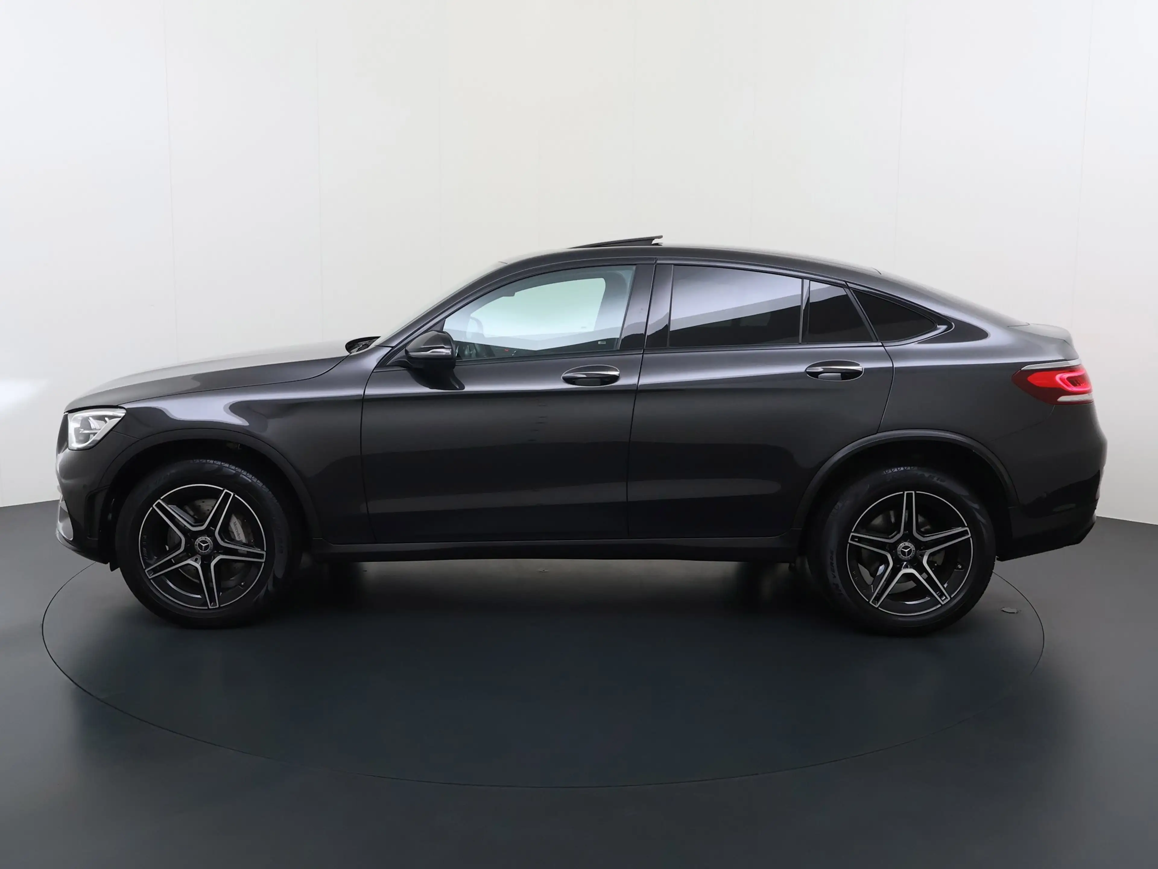Mercedes-Benz GLC 300 Coupé 300e 4MATIC Business Solution AMG — photo 5