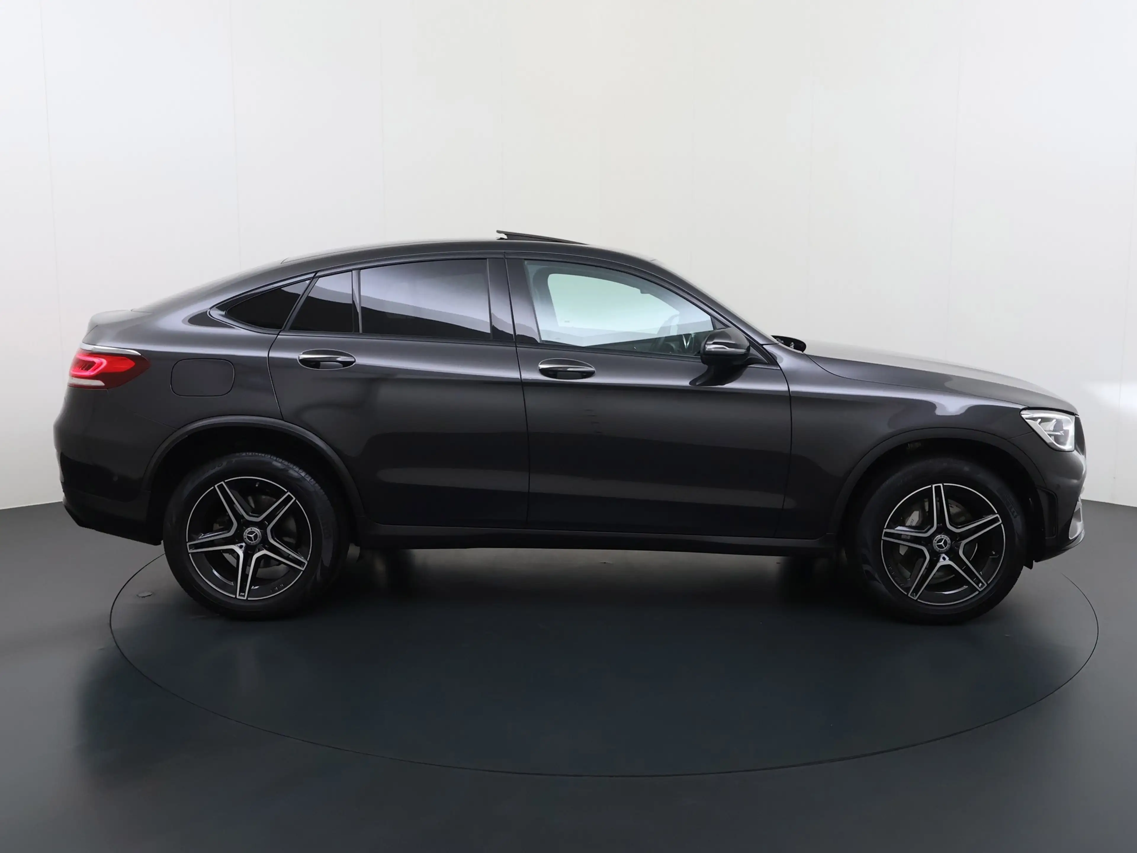 Mercedes-Benz GLC 300 Coupé 300e 4MATIC Business Solution AMG — photo 3