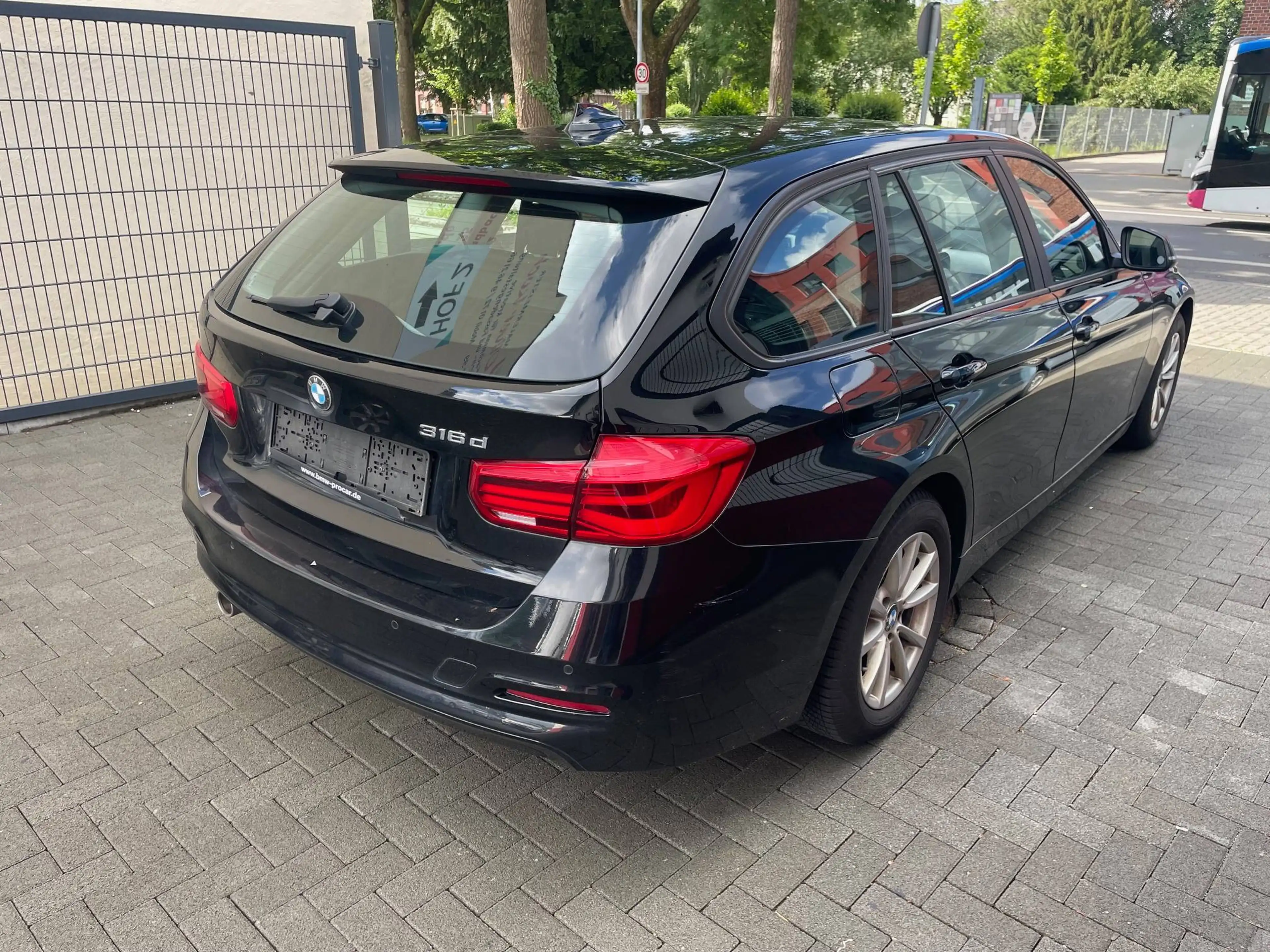 BMW 316 316d Advantage HU Neu 1 Jahr Garantie Euro 6 2.Hand — photo 4