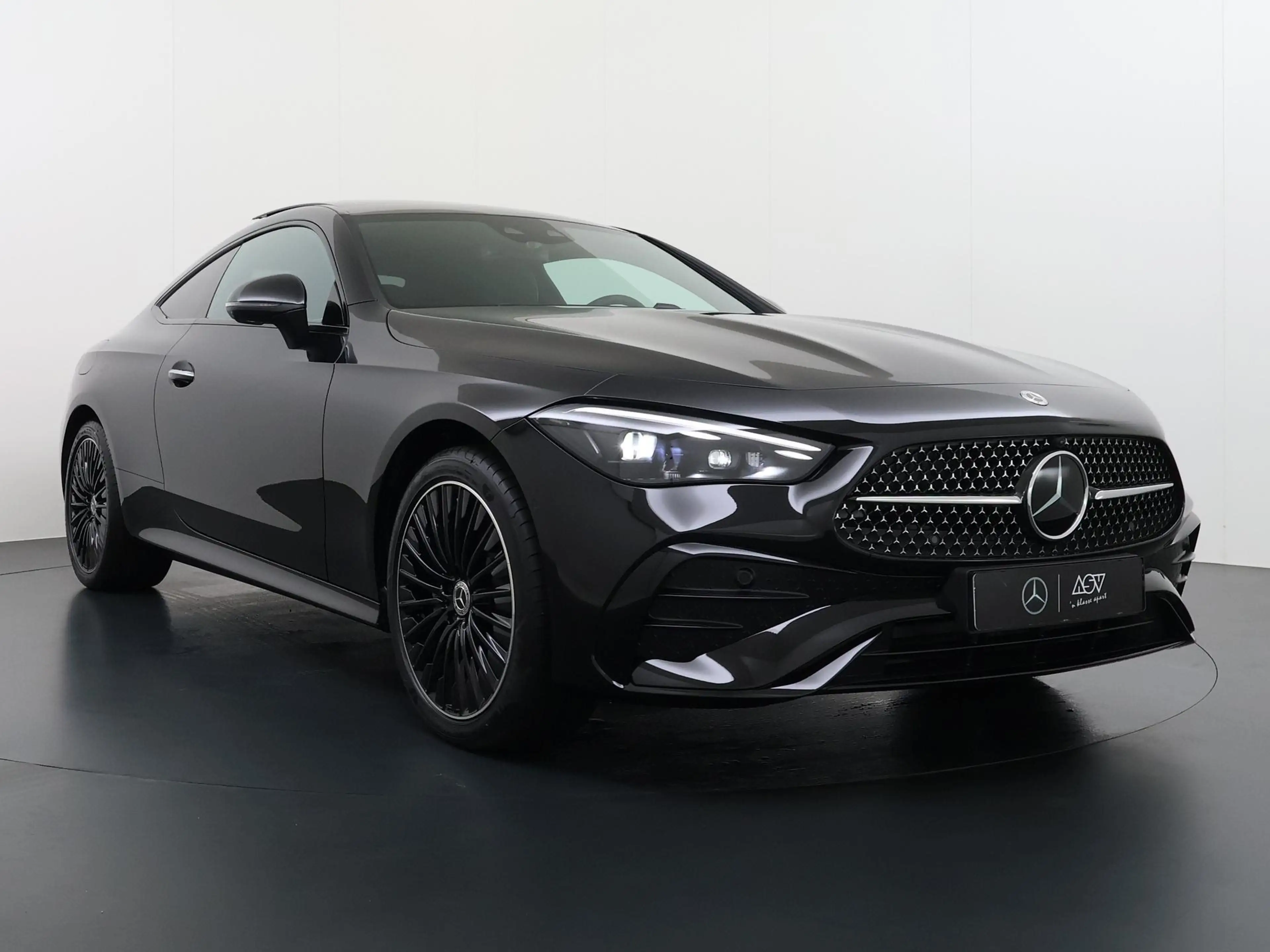 Mercedes-Benz CLE 300 Coupé e AMG Line | Trekhaak | Head-Up | Burmester — photo 7