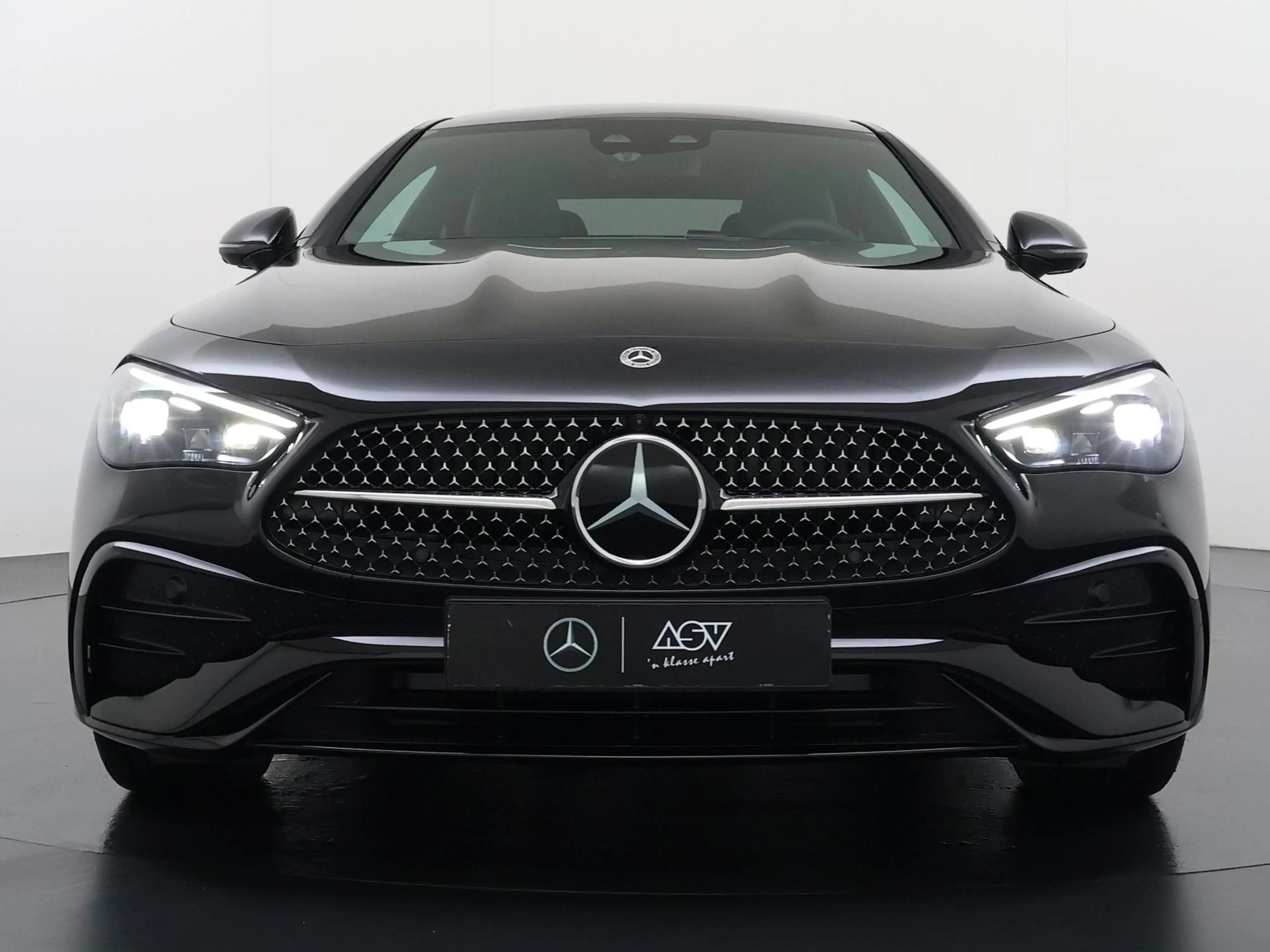 Mercedes-Benz CLE 300 Coupé e AMG Line | Trekhaak | Head-Up | Burmester — photo 8