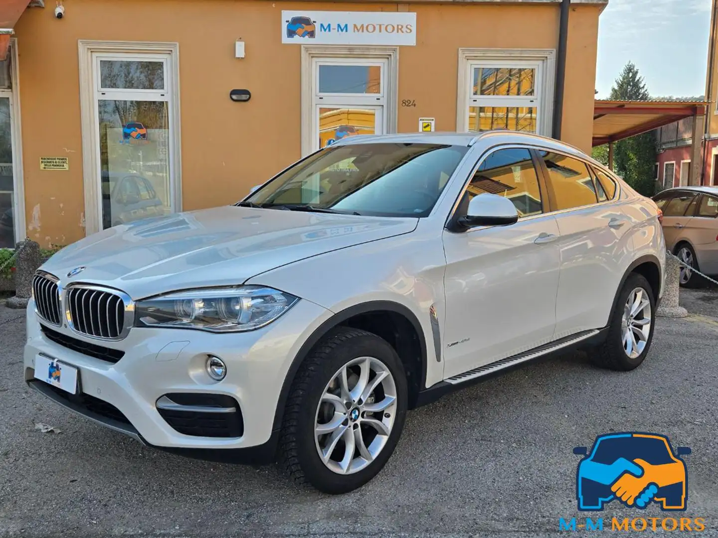 BMW X6 xDrive40d Extravagance Bianco - 1