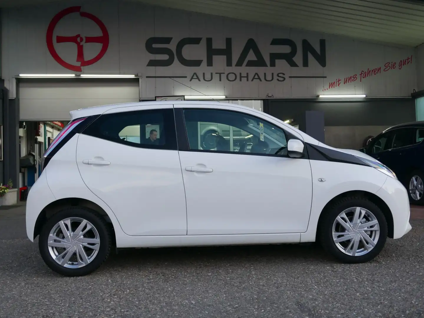 Toyota Aygo AYGO ,5-türen,Garantie,Klima,TOP Zustand!!! bijela - 1