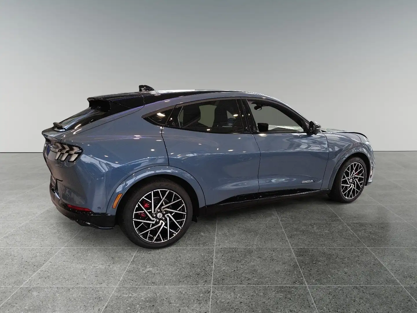 Ford Mustang Mach-E 99kWh AWD GT Niebieski - 2