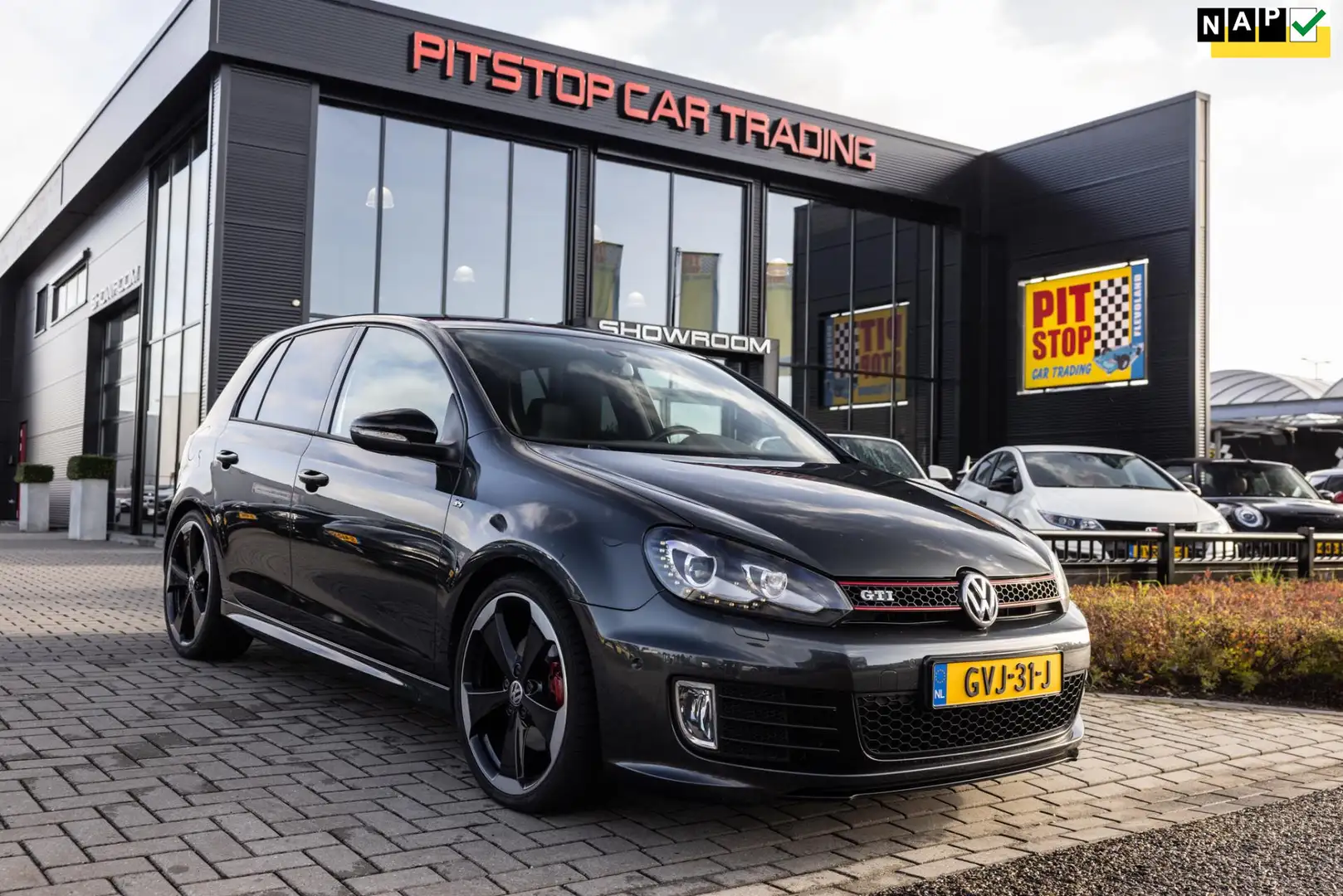 Volkswagen Golf GTI 2.0 Edition 35, 310 PK, Camera, Adaptieve Onderste Gris - 1