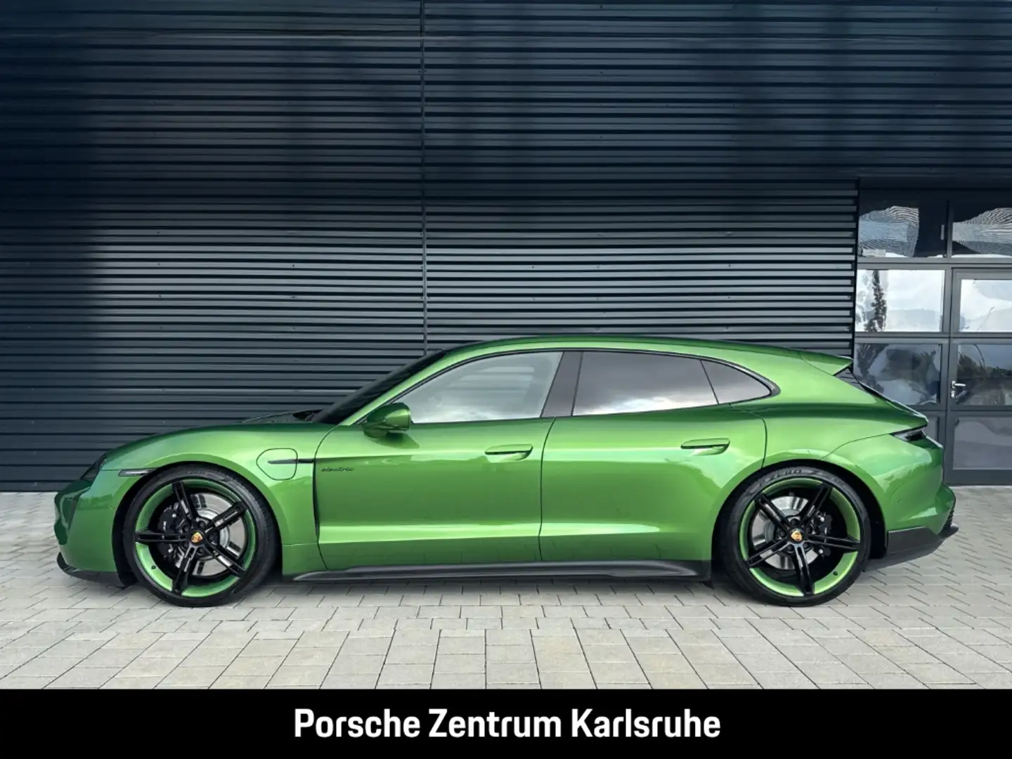Porsche Taycan GTS Sport Turismo HA-Lenkung Nachtsicht Vert - 2