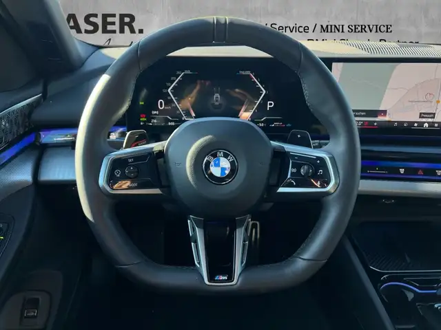 BMW 5 Series view 10