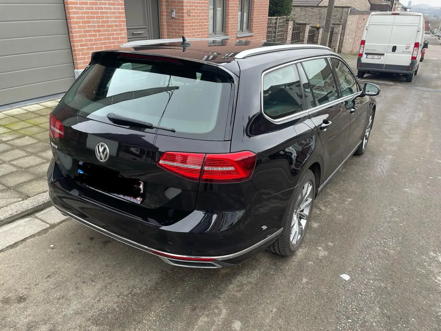 Volkswagen Passat Variant 1.6 CR TDi R-Line Noir - 2