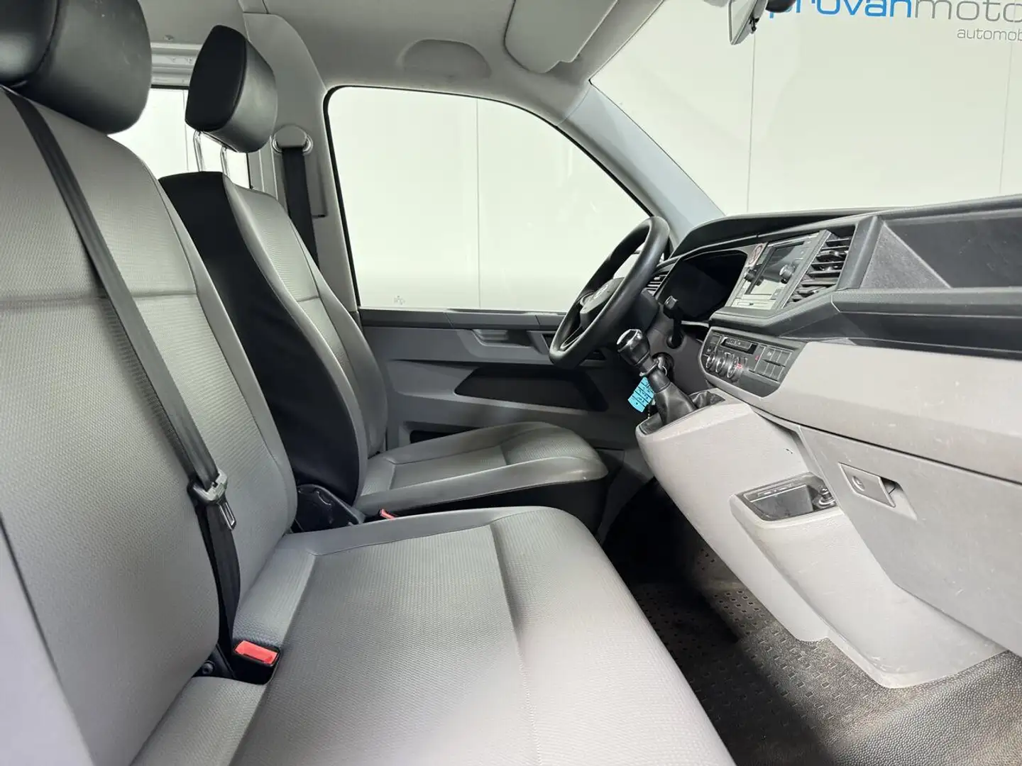 Volkswagen Transporter 2.0 TDI - 9 pl - Airco - AppleCarPlay - Topstaa... Wit - 2