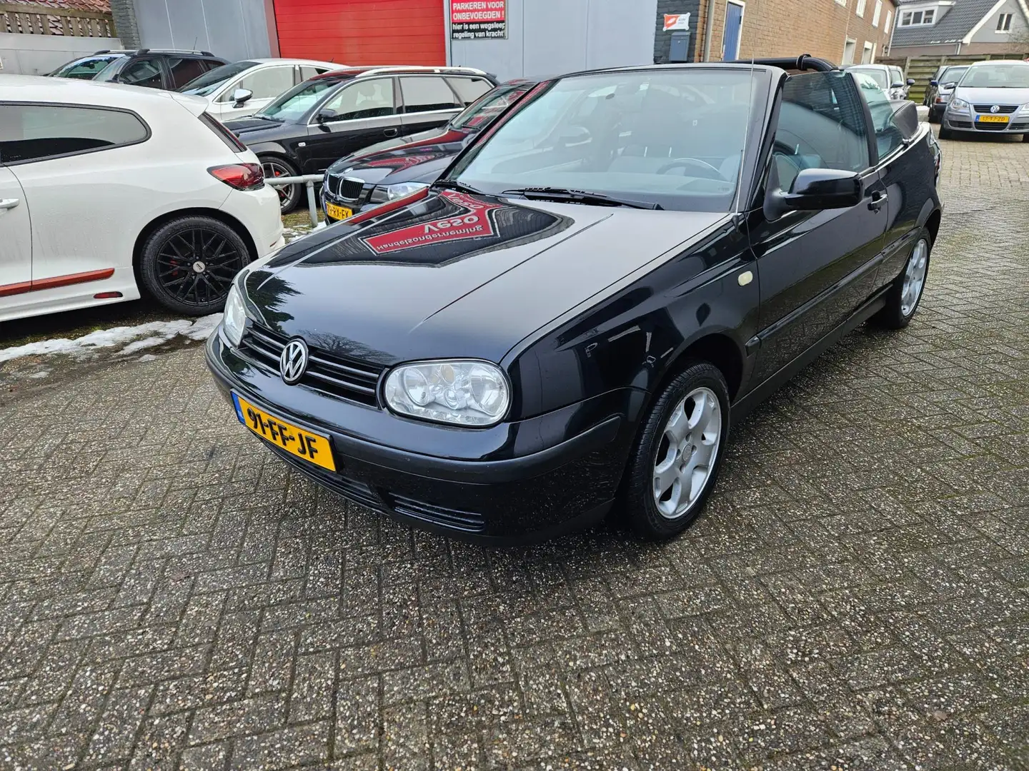 Volkswagen Golf Cabriolet 1.8 Trendline 2000 Zwart Schwarz - 2