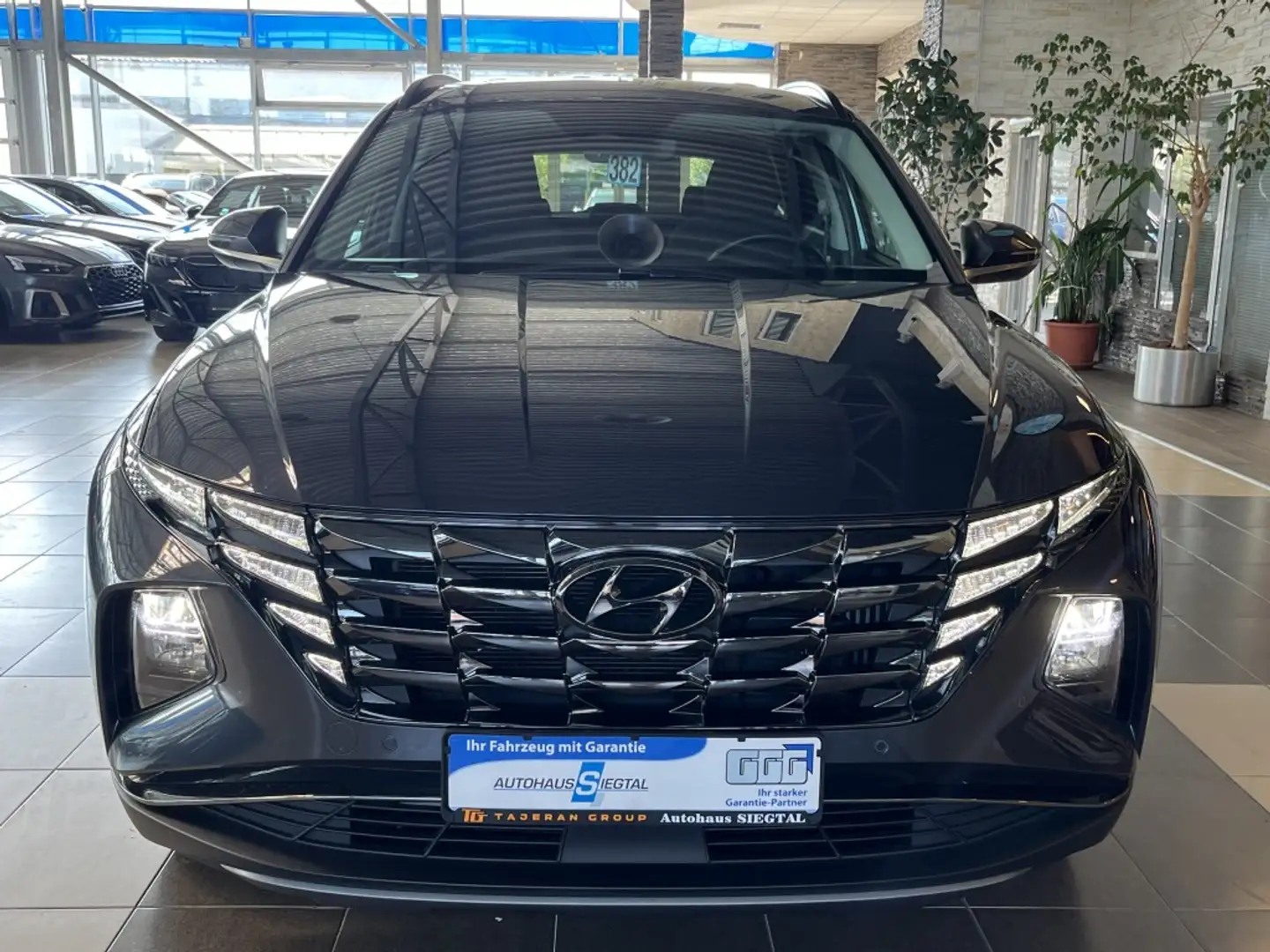 Hyundai TUCSON Trend Hybrid 4WD dig.Cockpit LED ACC Navi Noir - 2