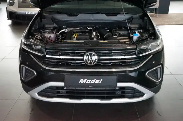 Volkswagen T-Cross view 4