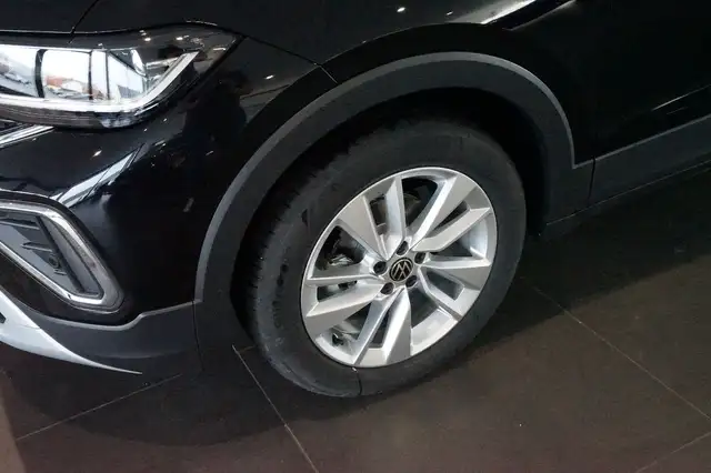 Volkswagen T-Cross view 7